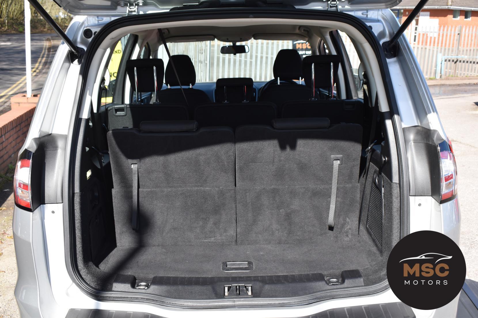 Ford Galaxy view 61