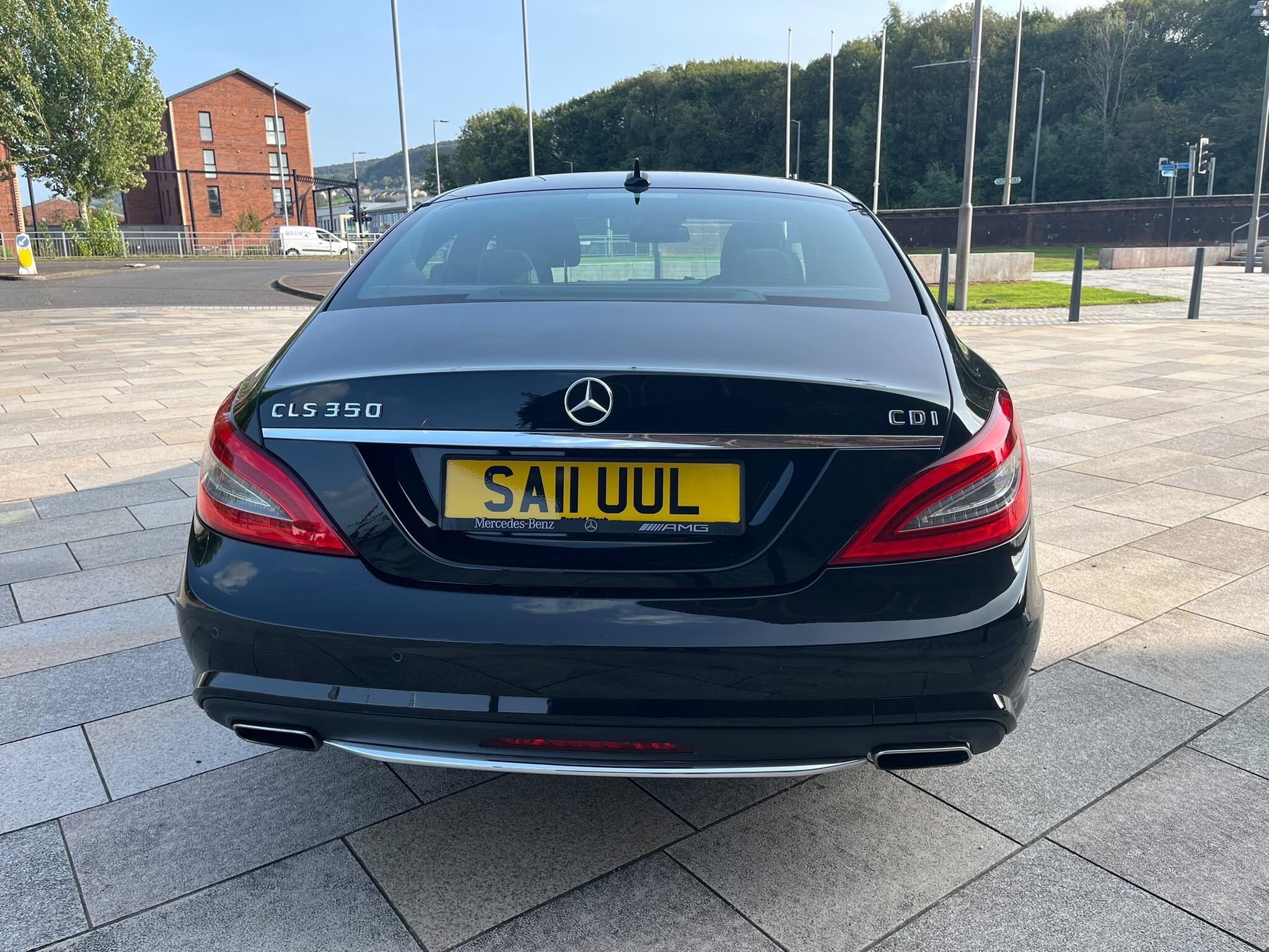 Mercedes-Benz CLS view 11