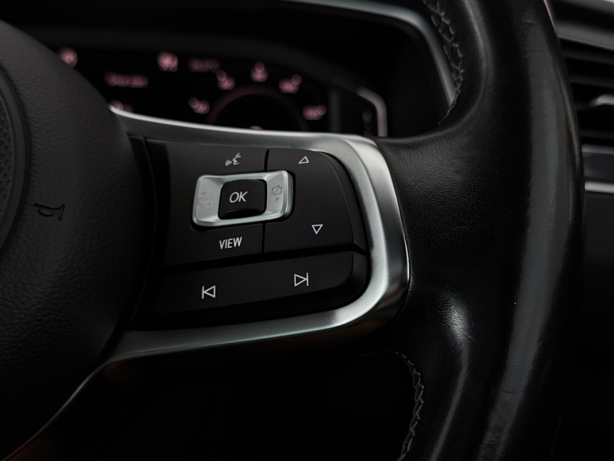 Volkswagen Tiguan view 15