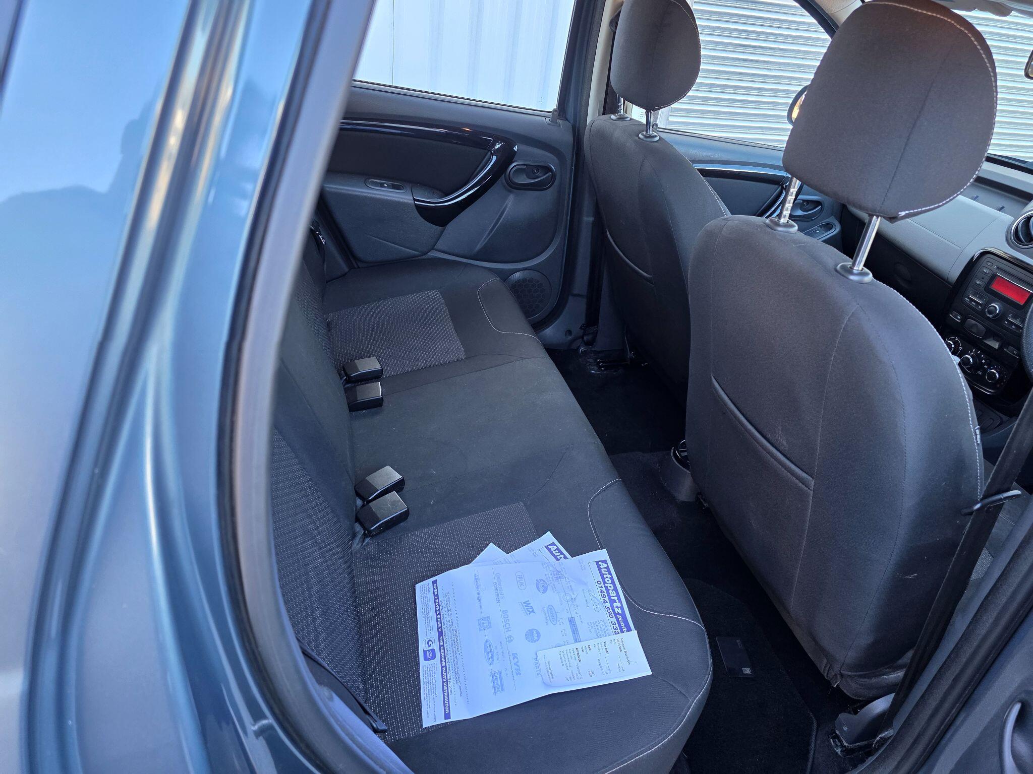 Dacia Duster view 13