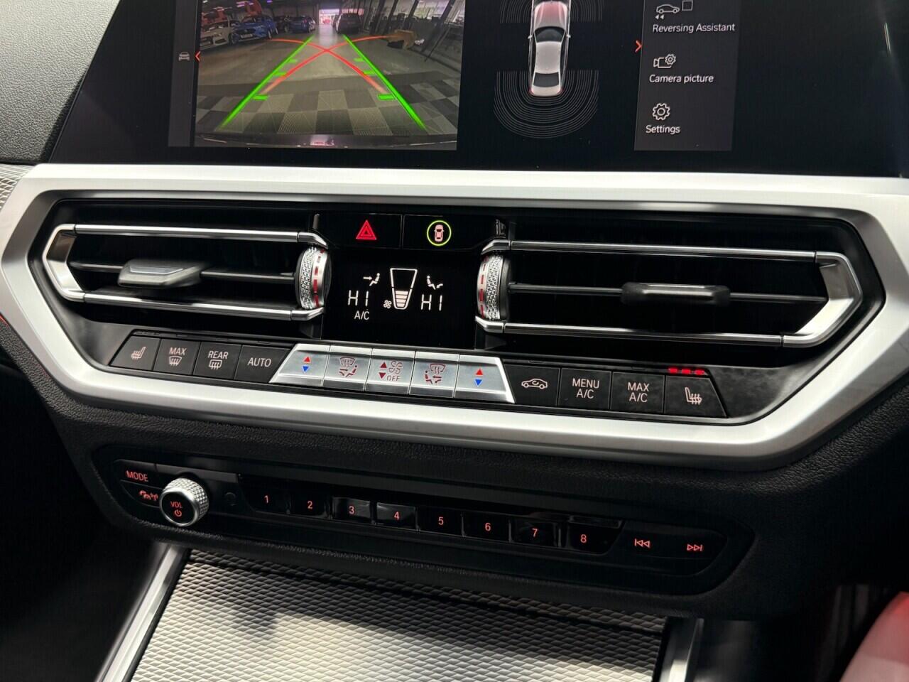 BMW 3 Series view 19