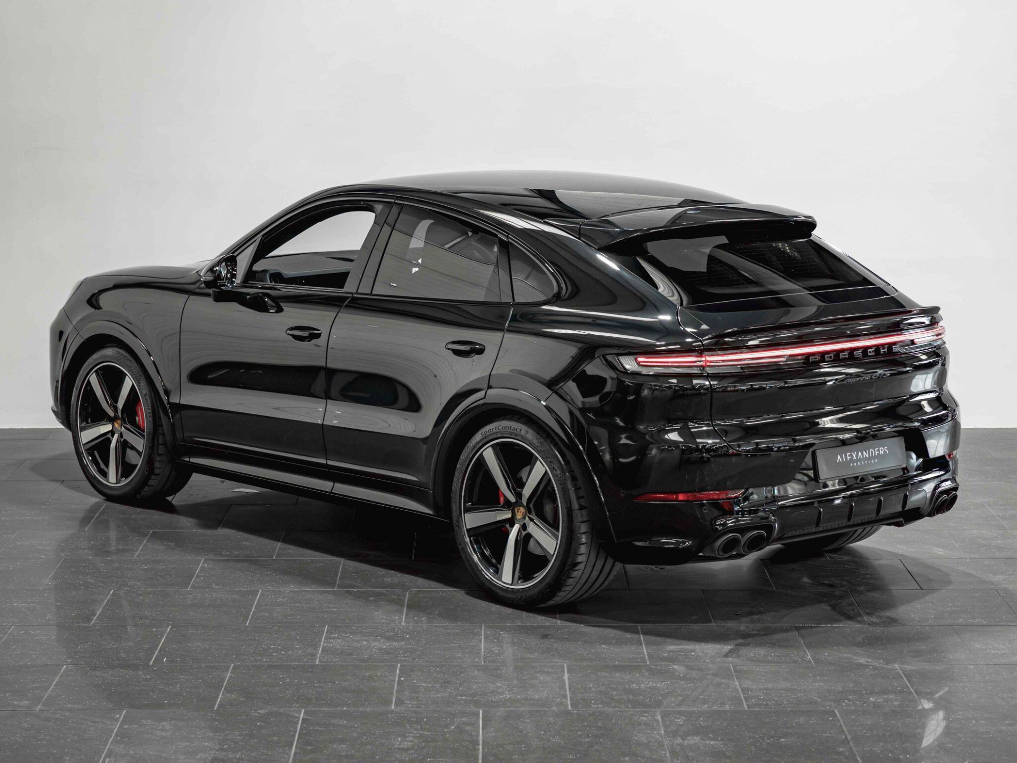 Porsche Cayenne view 5