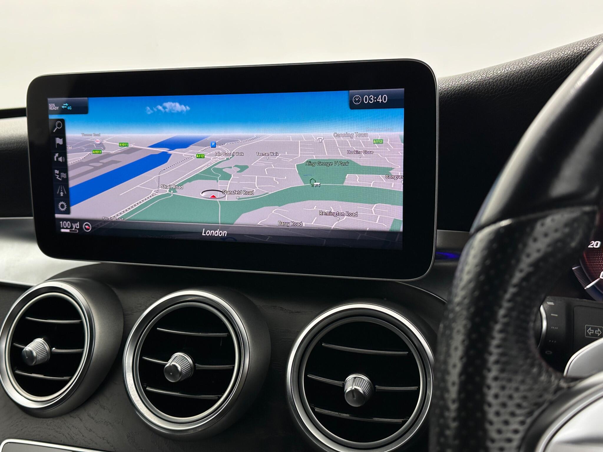 Mercedes-Benz C-Class view 24