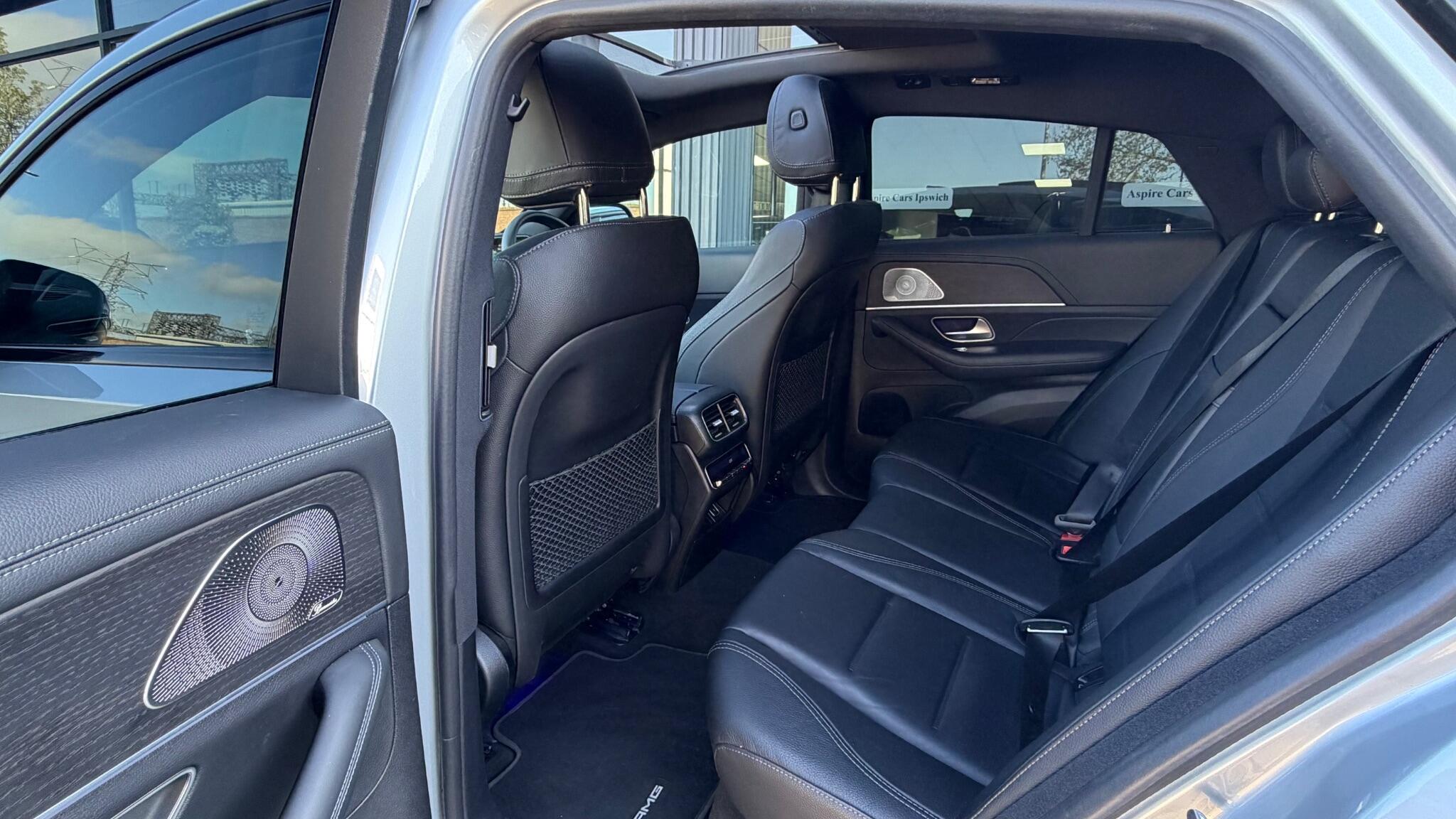 Mercedes-Benz Gle view 13
