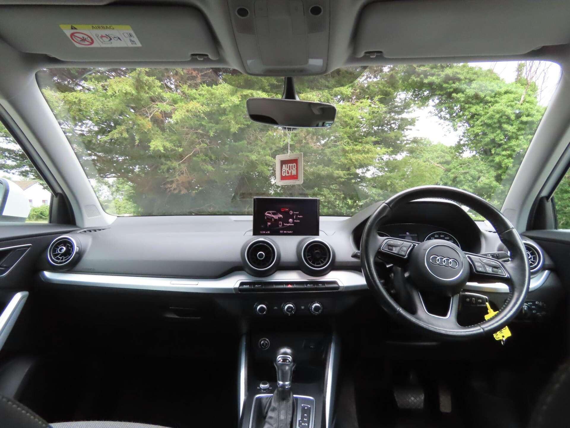 Audi Q2 view 7