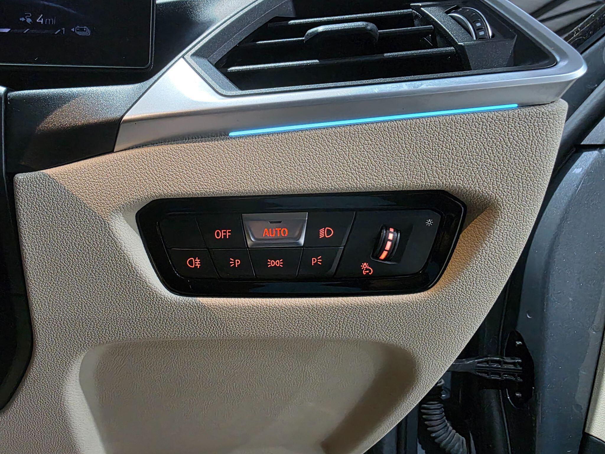 BMW 3 Series view 17