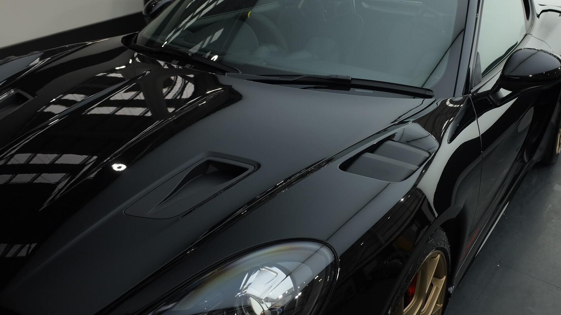 Porsche Cayman view 34