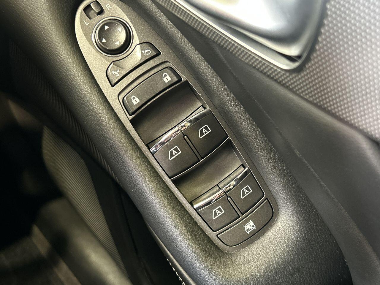 Infiniti Q50 view 54