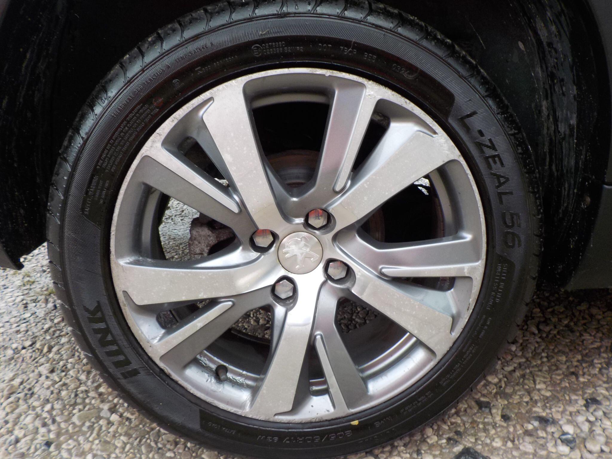 Peugeot 2008 1.6 BlueHDi Allure Euro 6 5dr