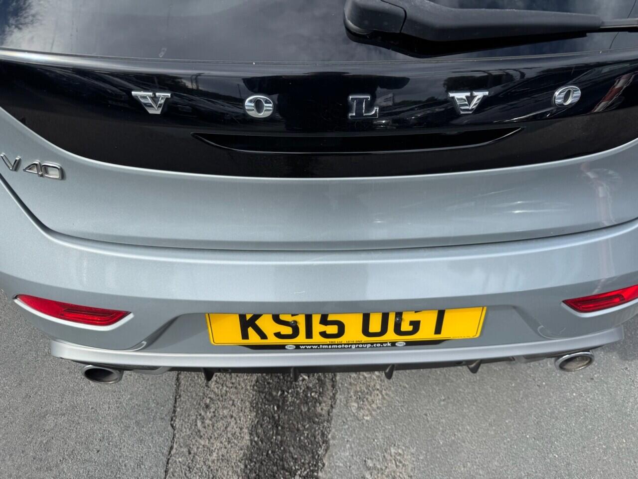Volvo V40 view 22