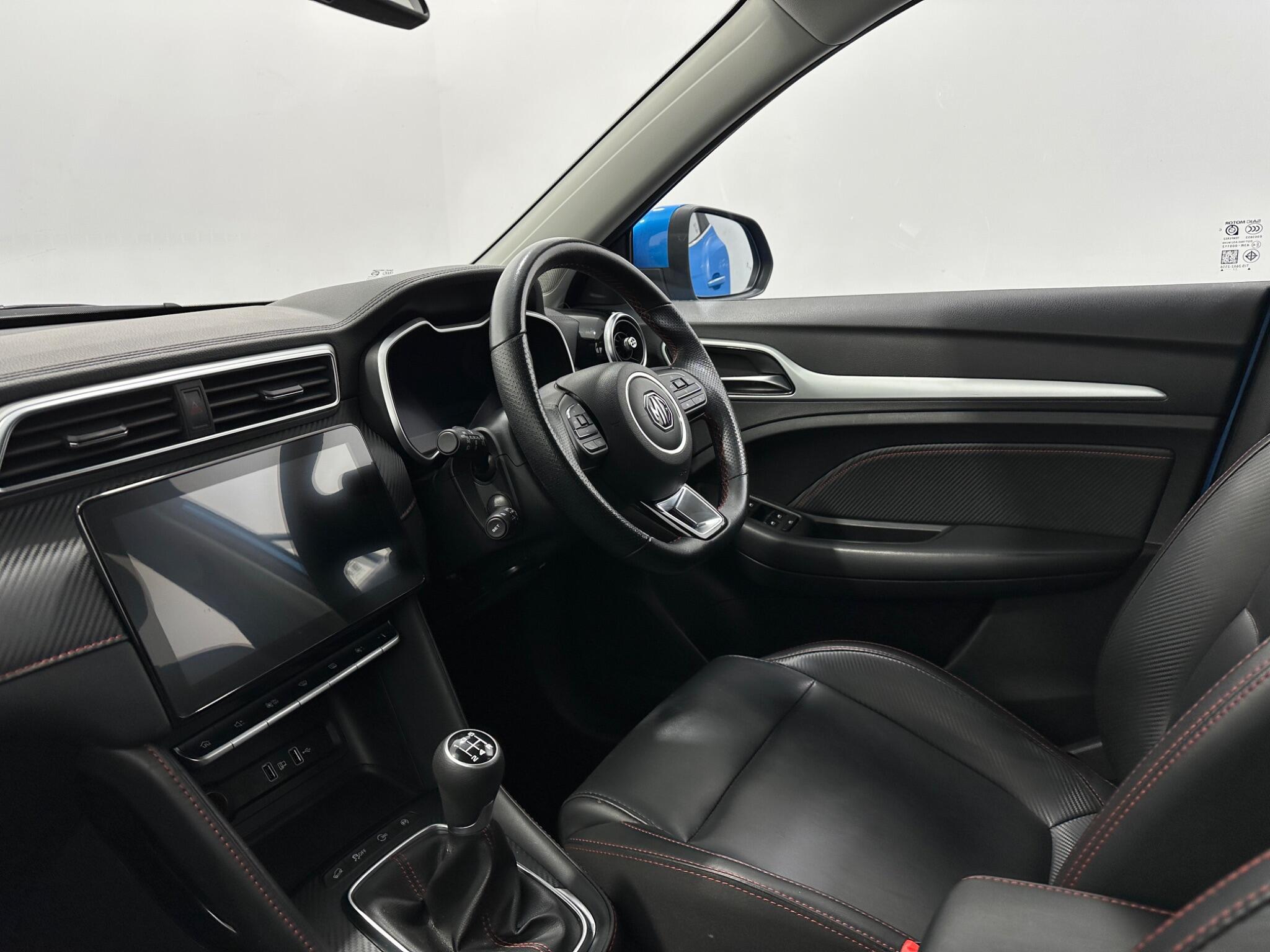 MG ZS view 31