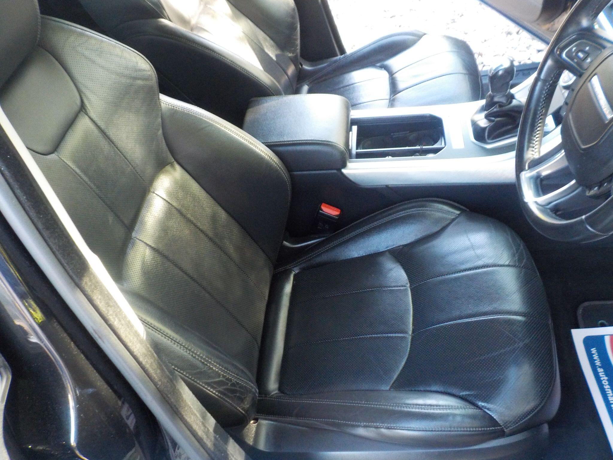 Land Rover Range Rover Evoque 2.0 eD4 SE Tech FWD Euro 6 (s/s) 5dr