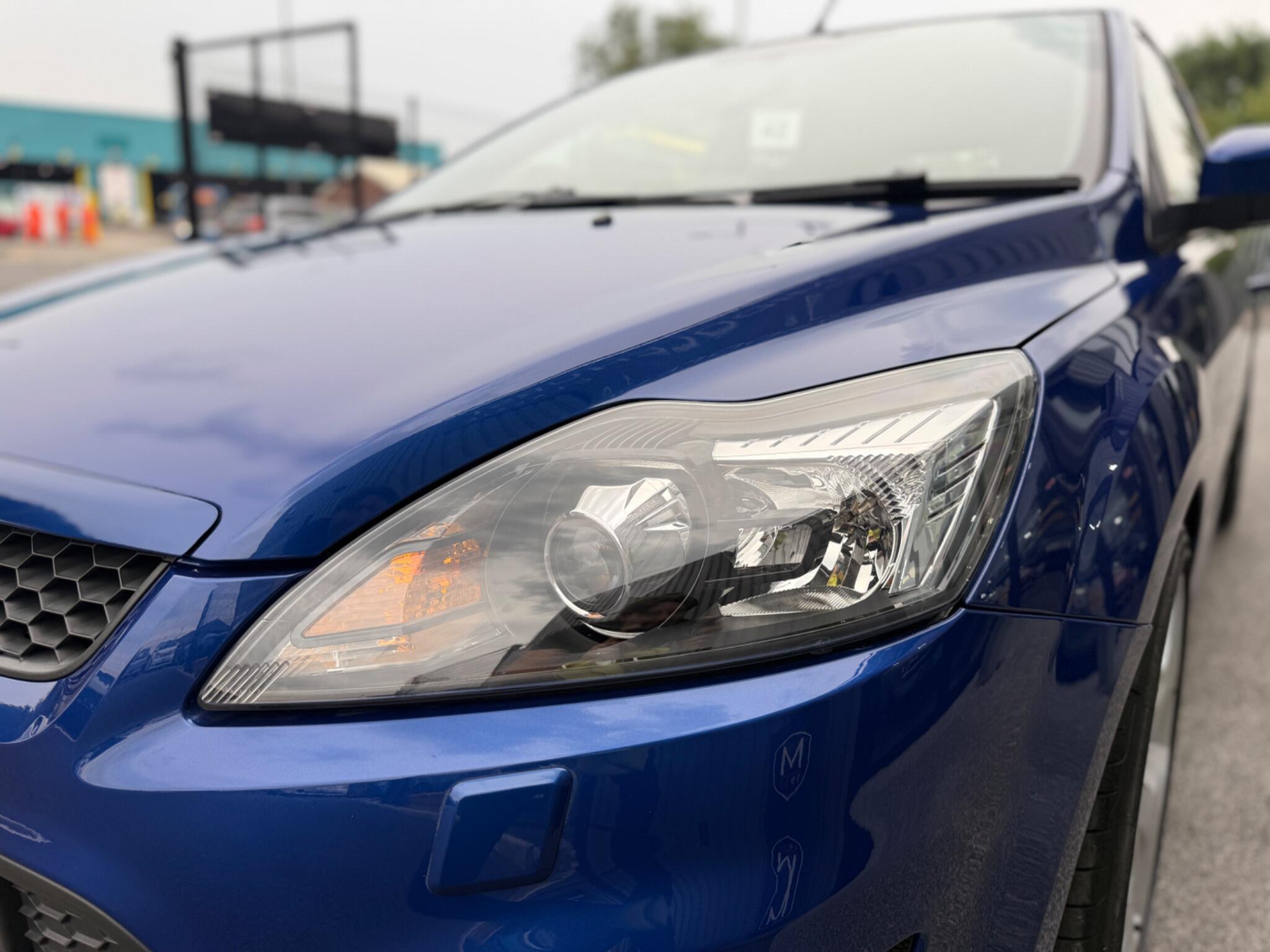 Ford Focus view 31