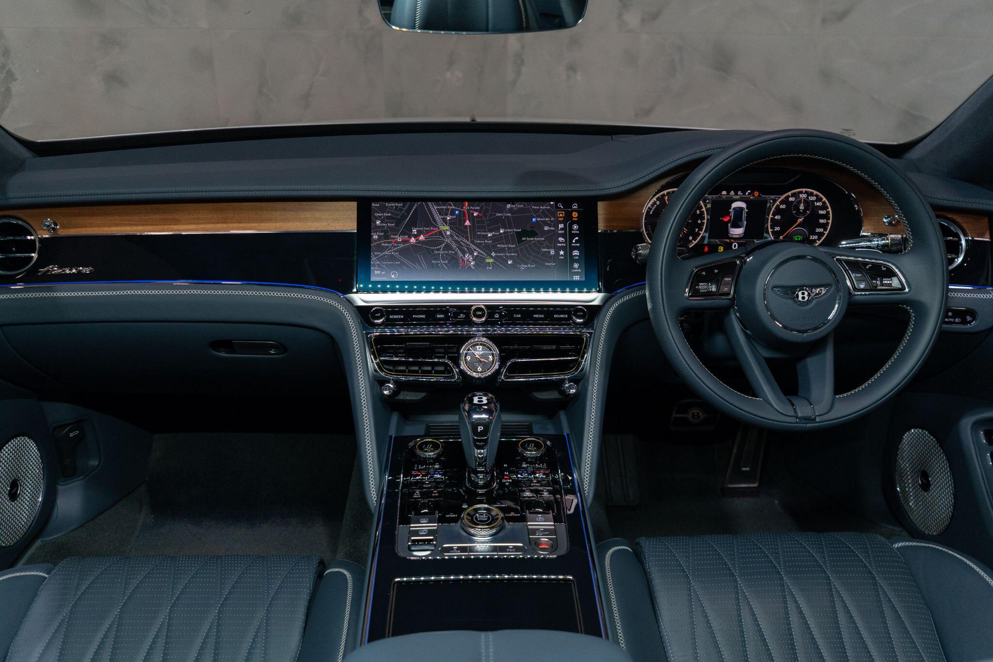 Bentley Flying Spur view 12