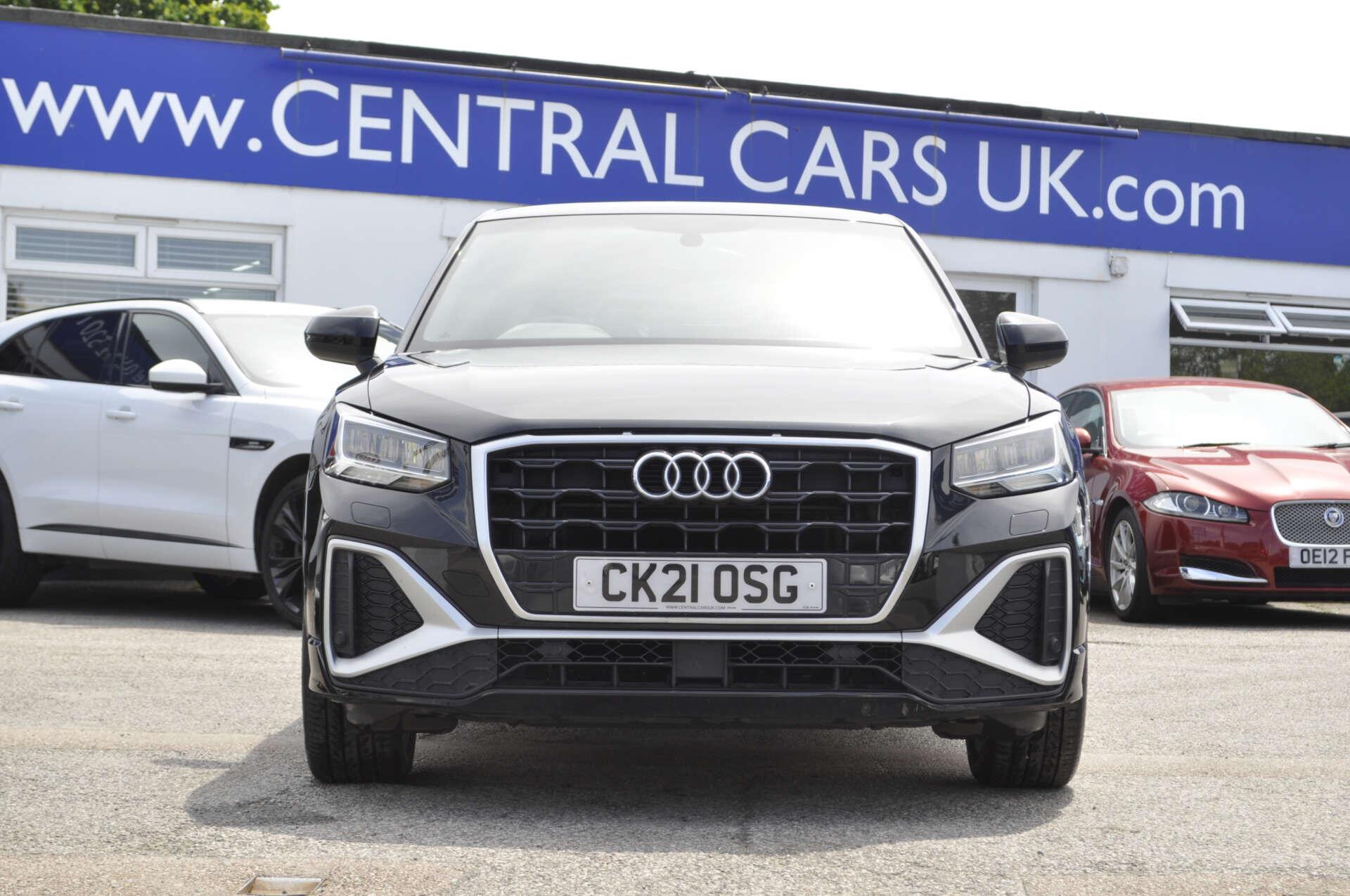 Audi Q2 view 3