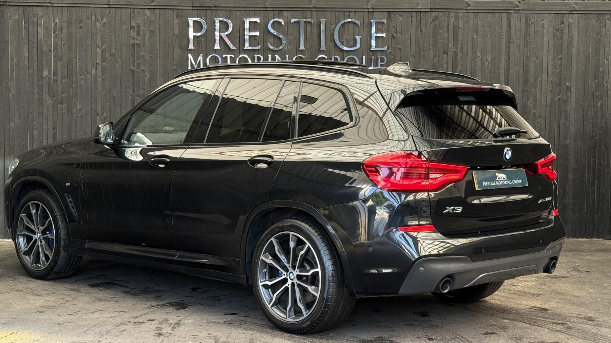 BMW X3 view 4