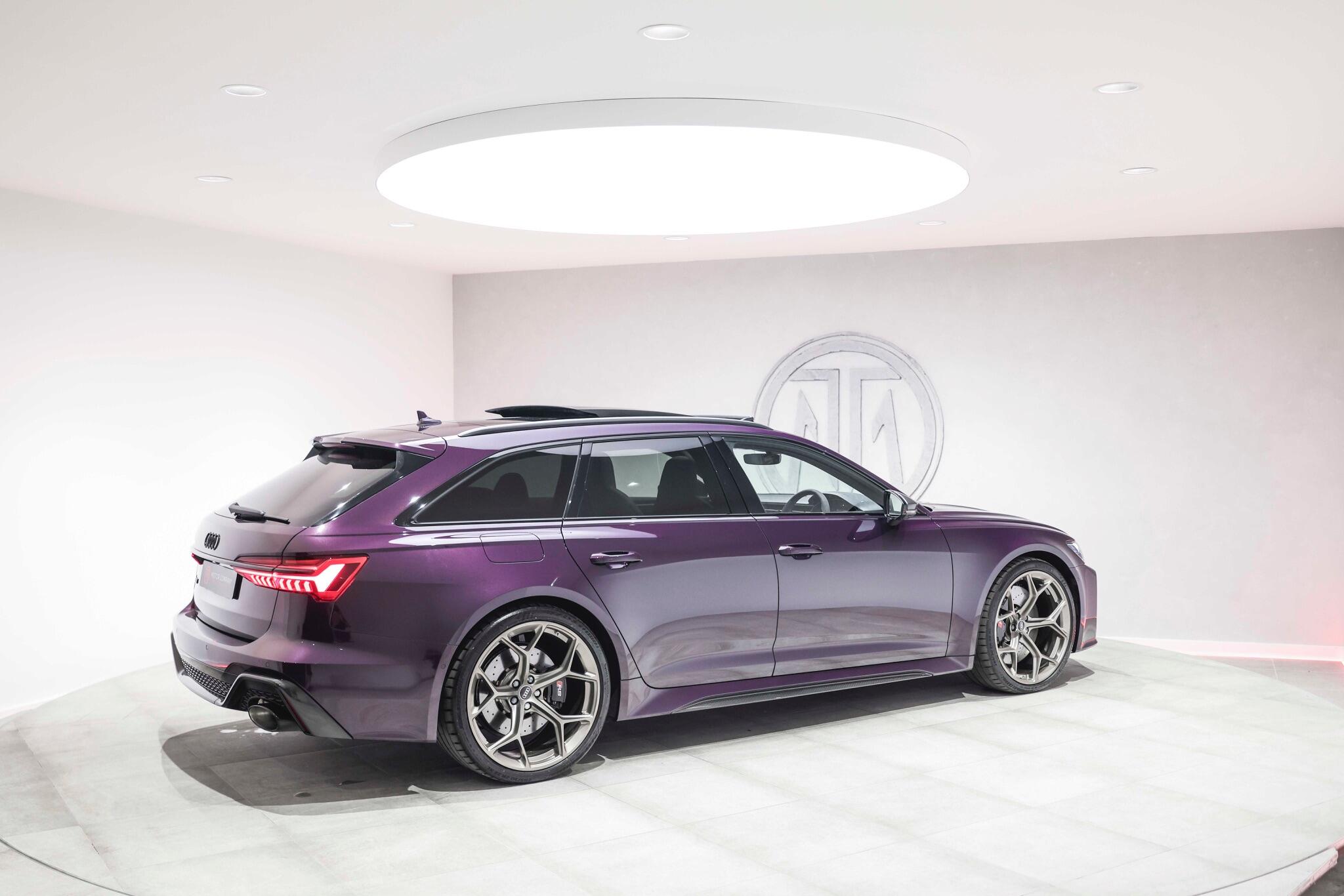 Audi RS6 Avant view 16