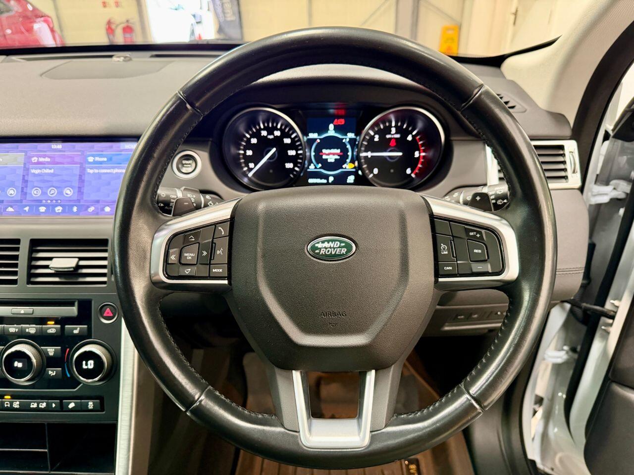 Land Rover Discovery Sport view 14