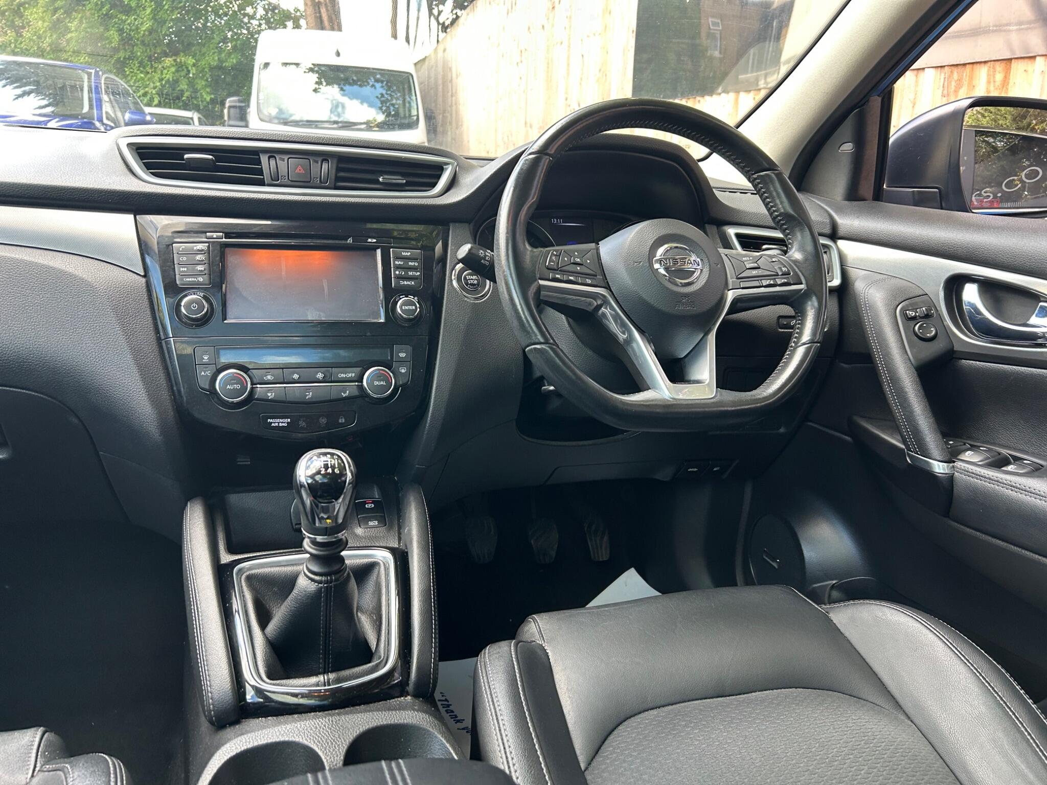 Nissan Qashqai view 25