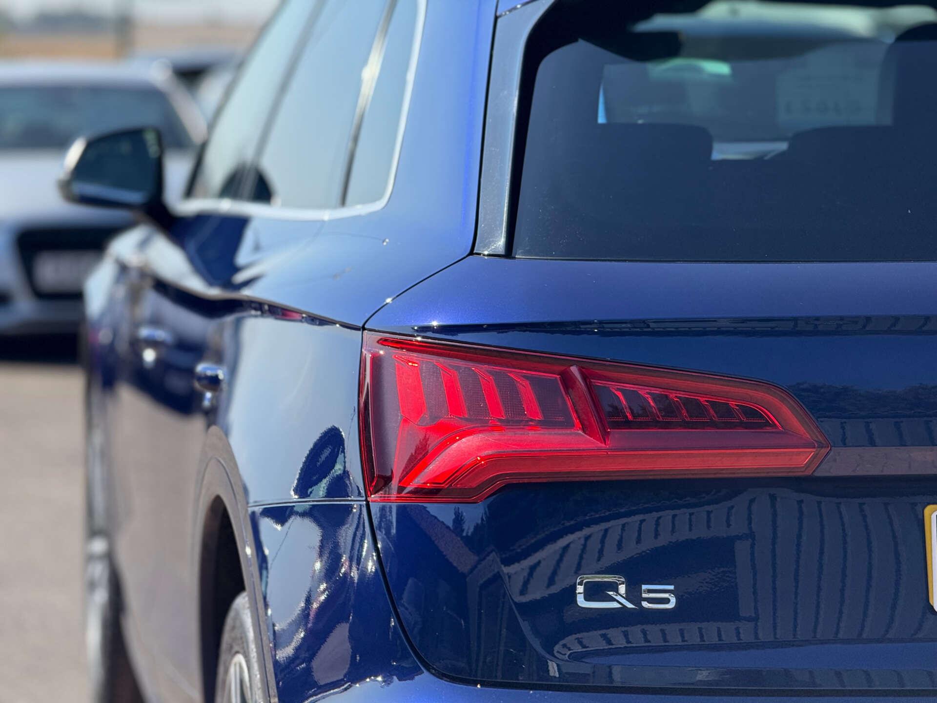 Audi Q5 view 24