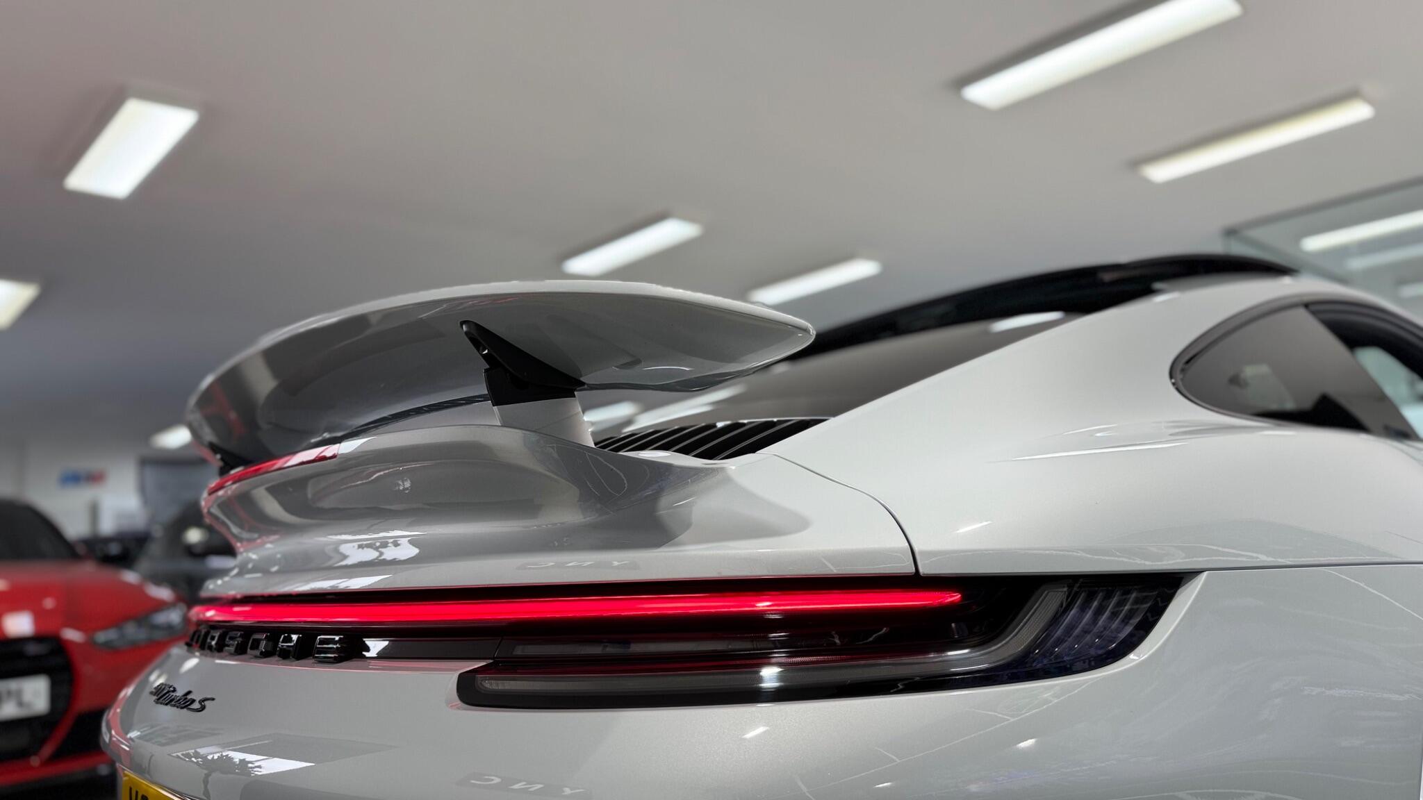 Porsche 911 view 62
