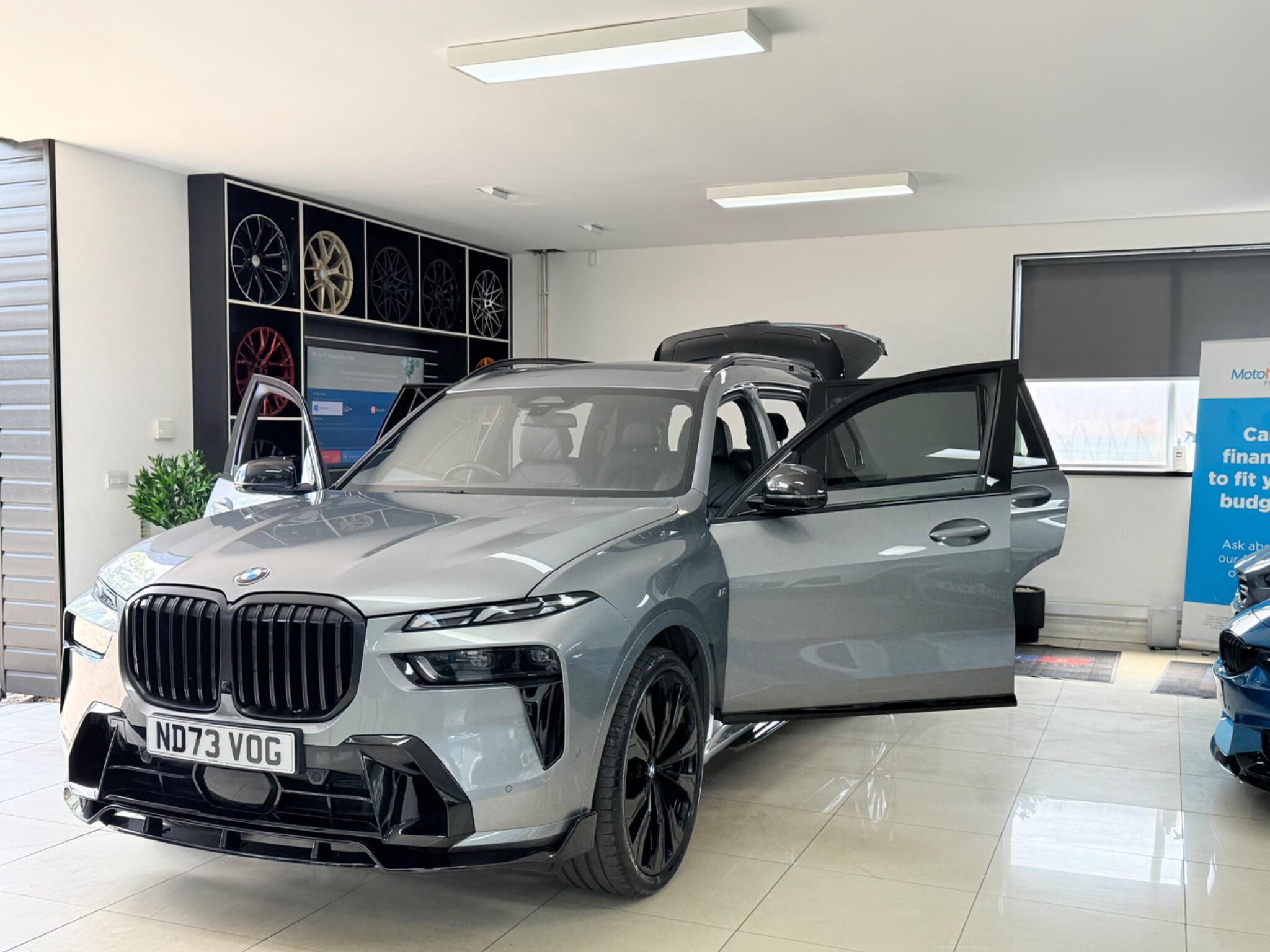 BMW X7 view 61