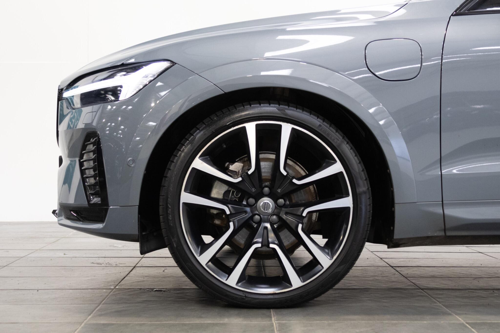 Volvo XC60 view 6