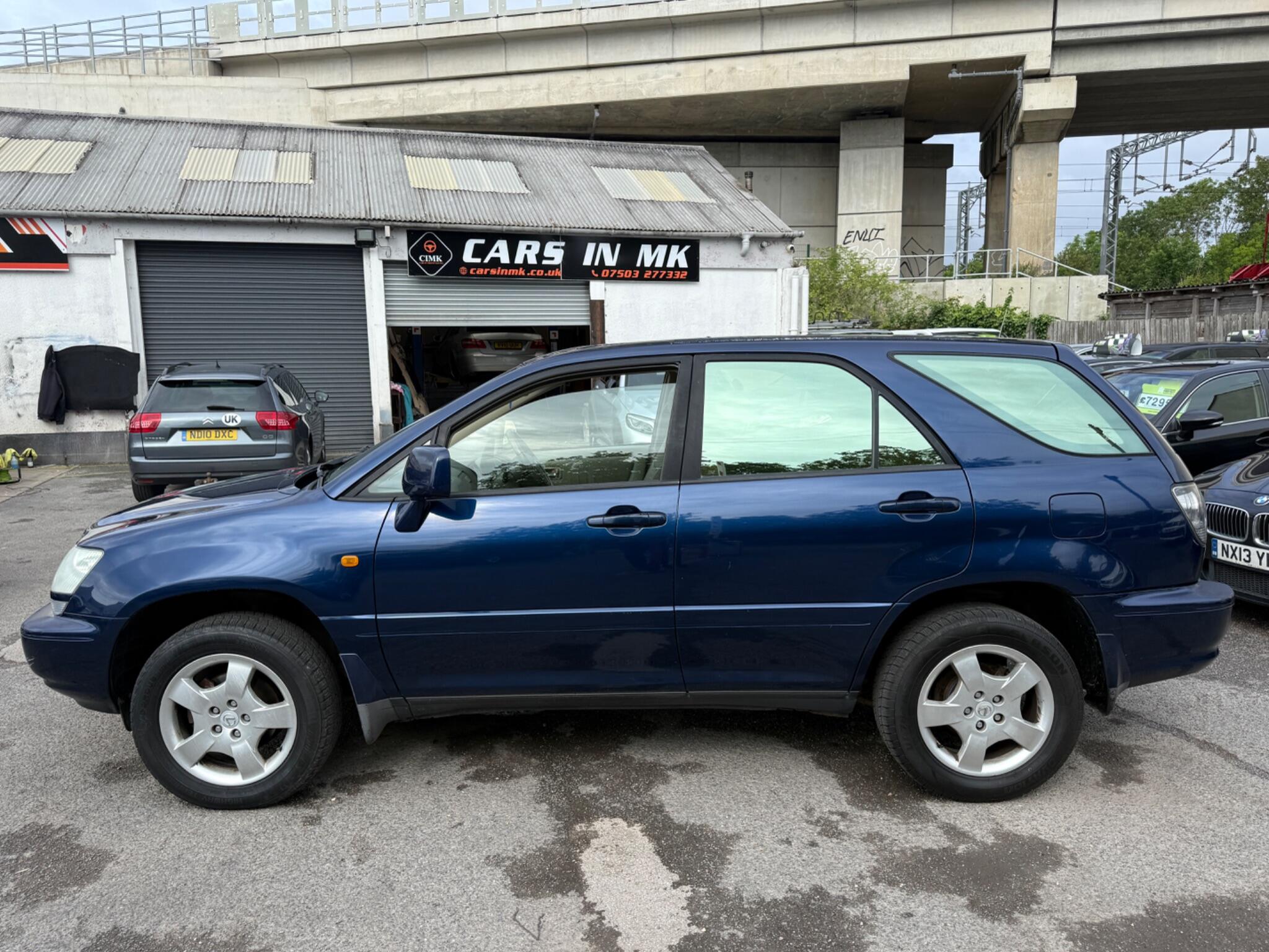 Lexus RX - Image 11