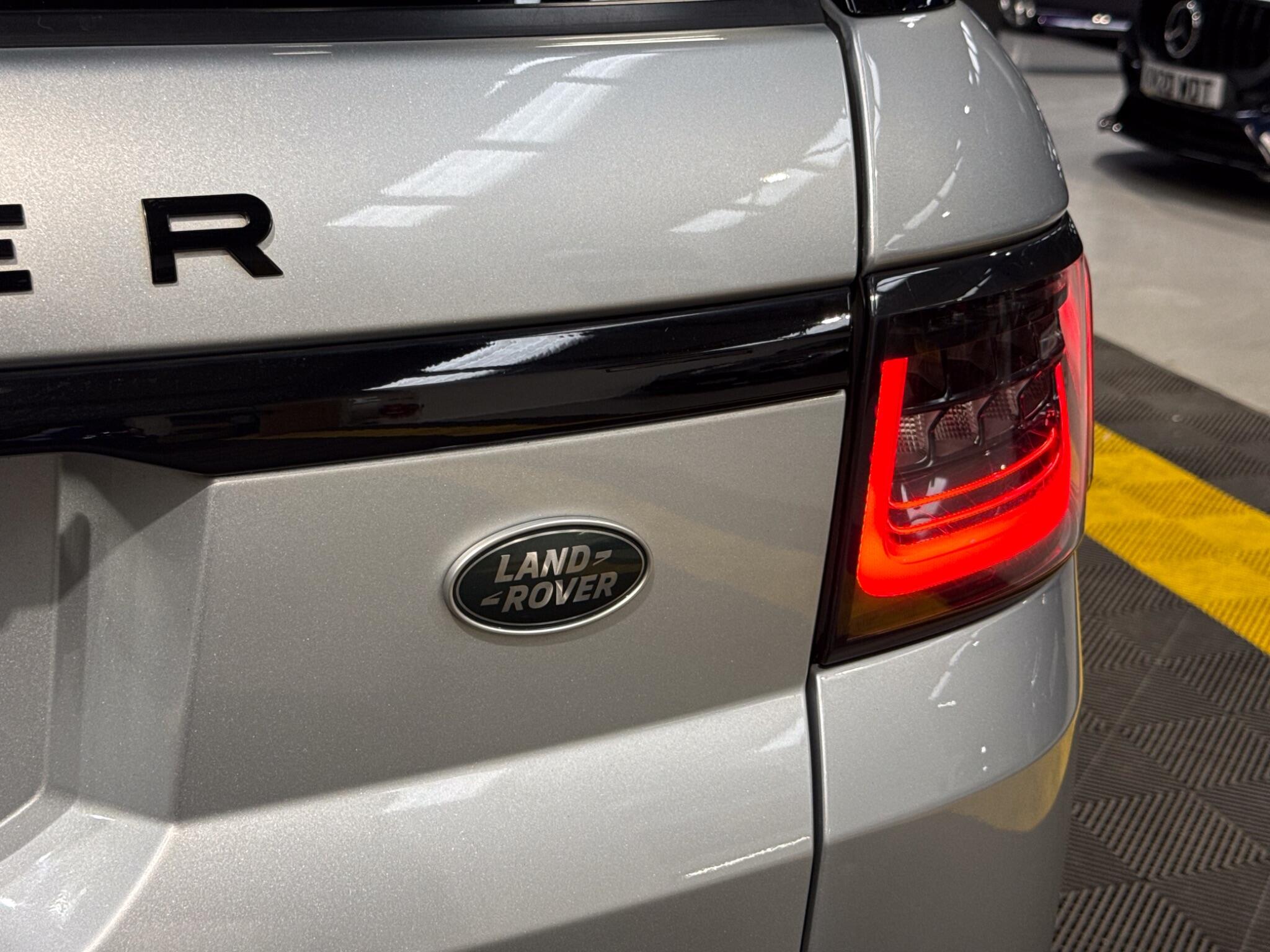Land Rover Range Rover Sport view 19
