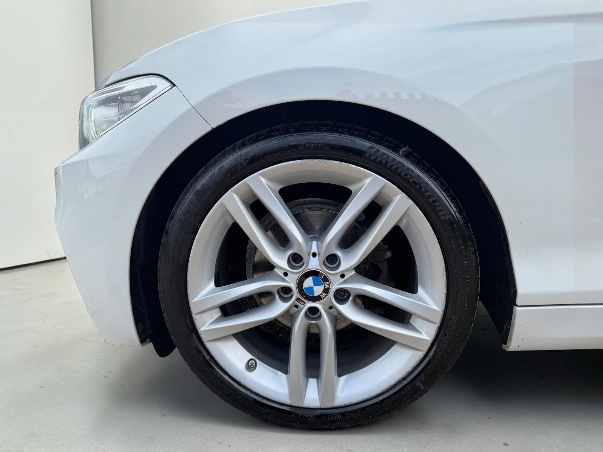 BMW 2 Series view 28