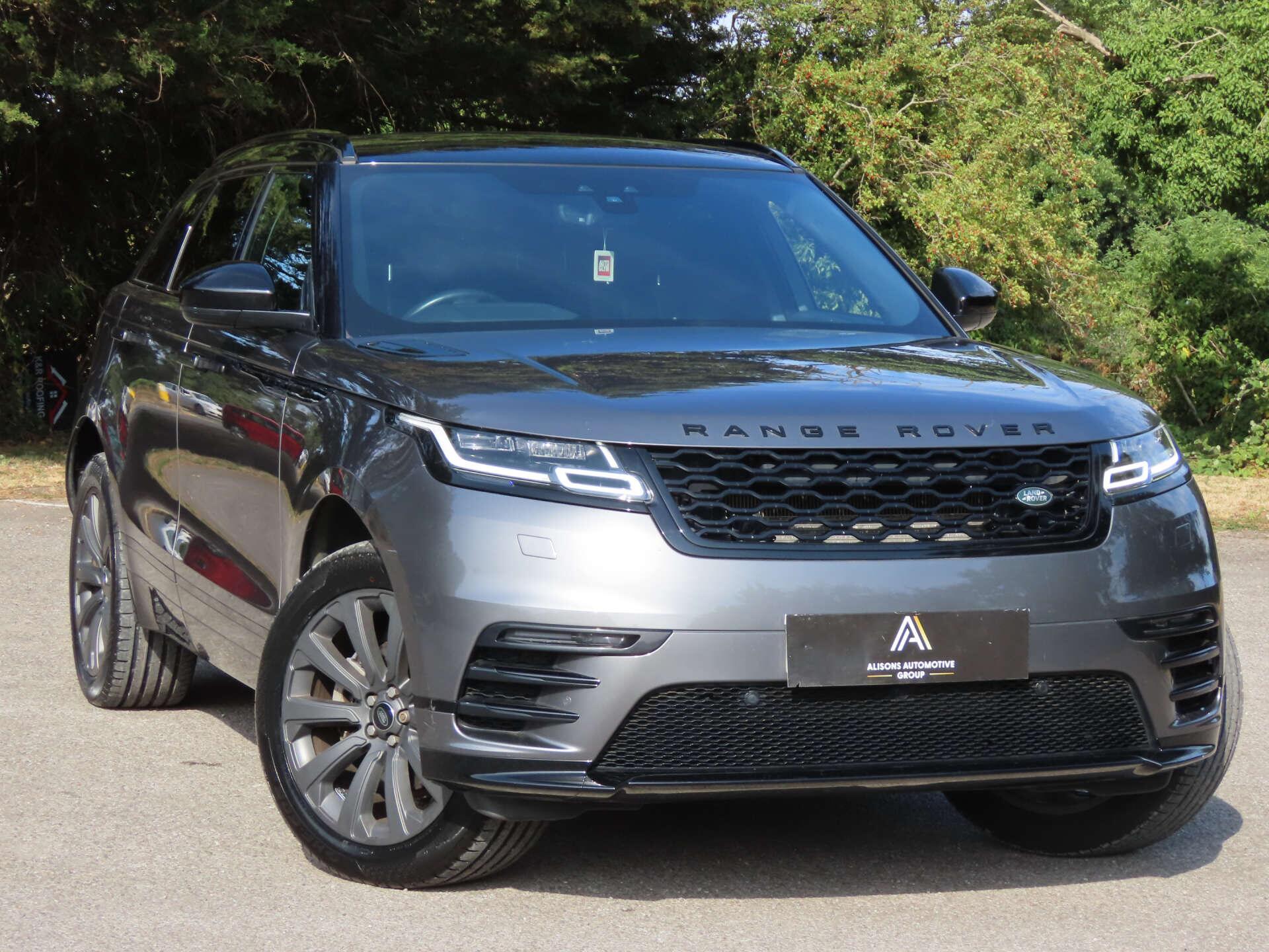 Land Rover Range Rover Velar view 3