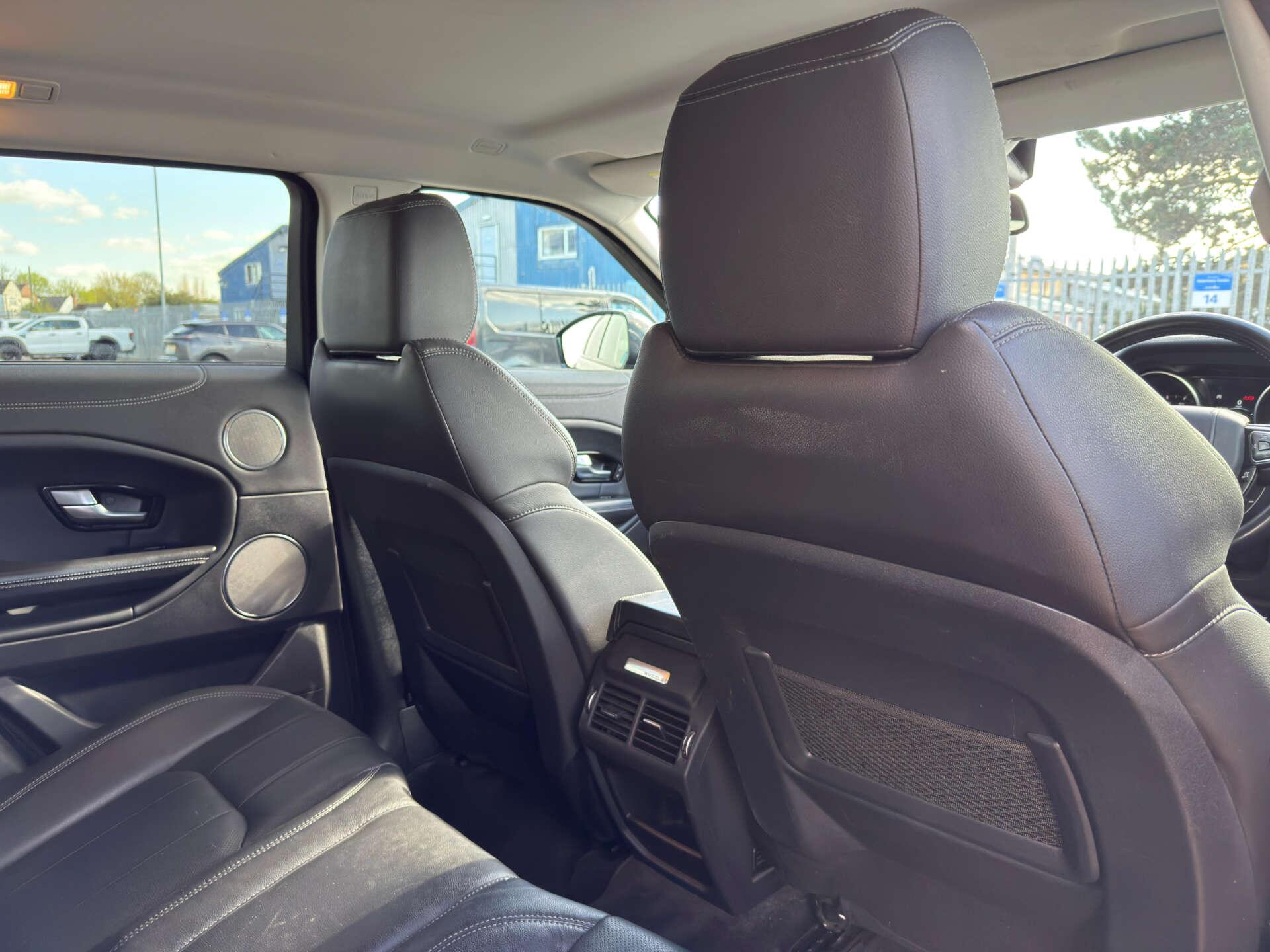 Land Rover Range Rover Evoque view 25