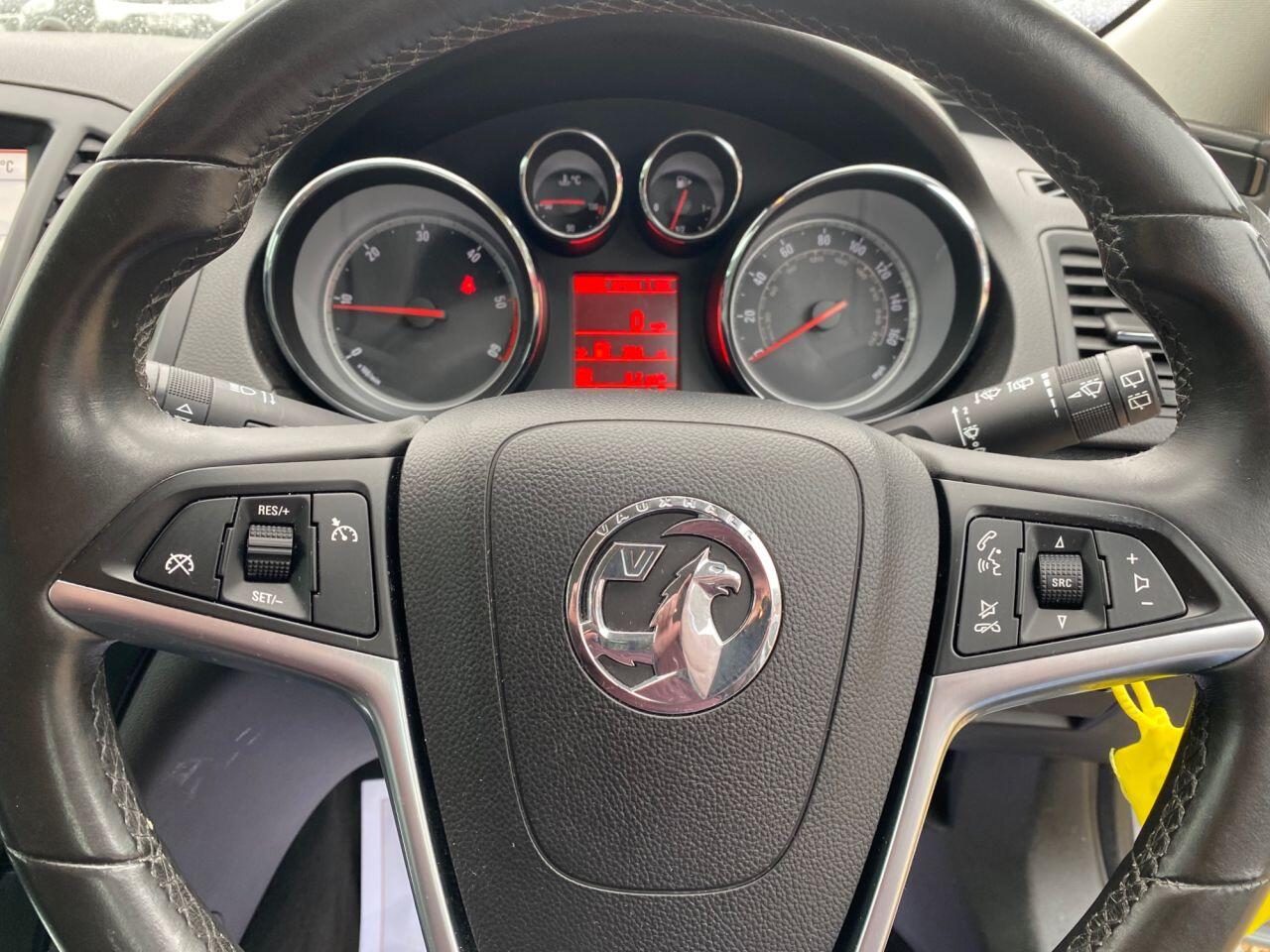 Vauxhall Insignia view 16