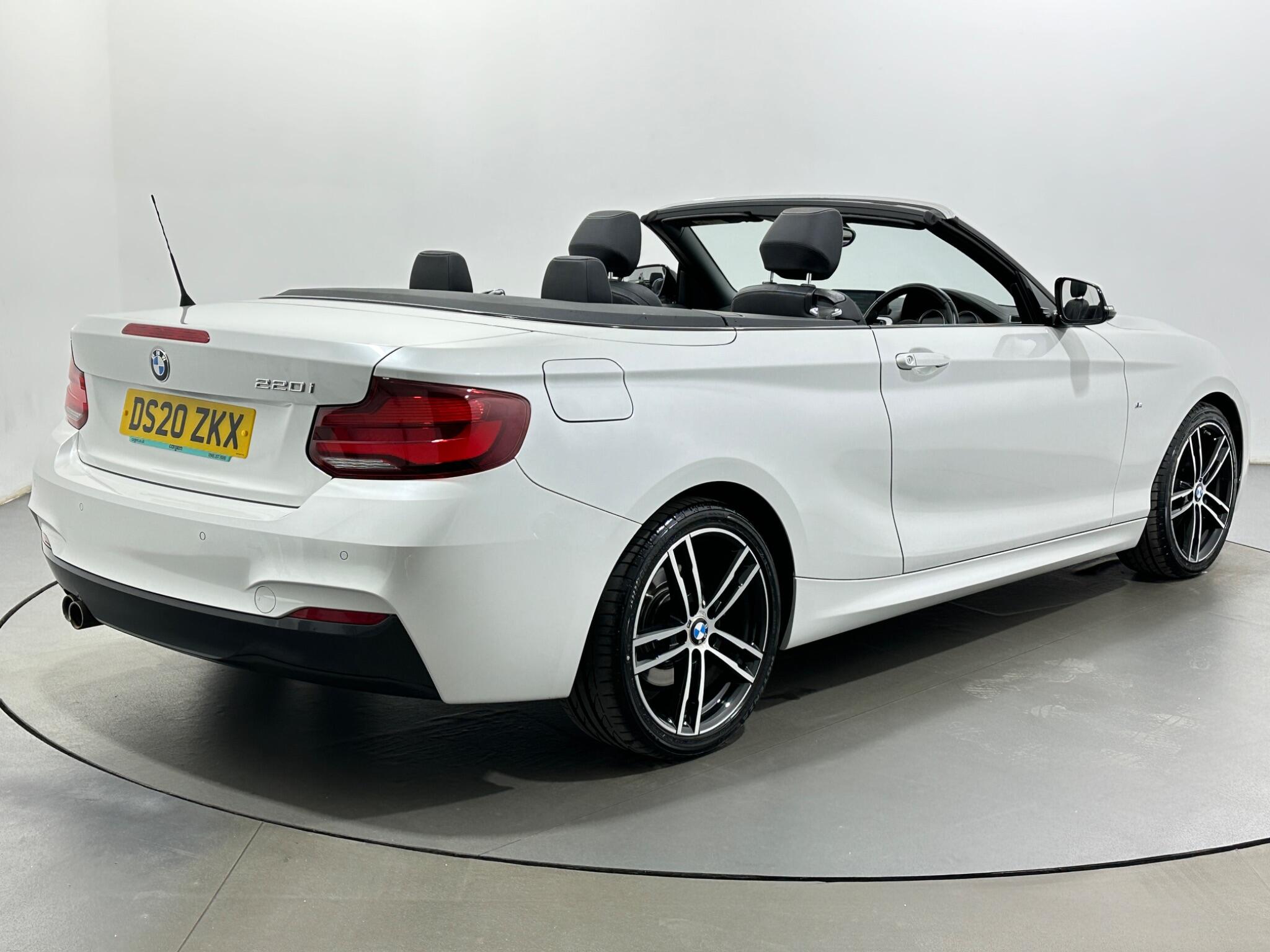 BMW 2 Series view 8