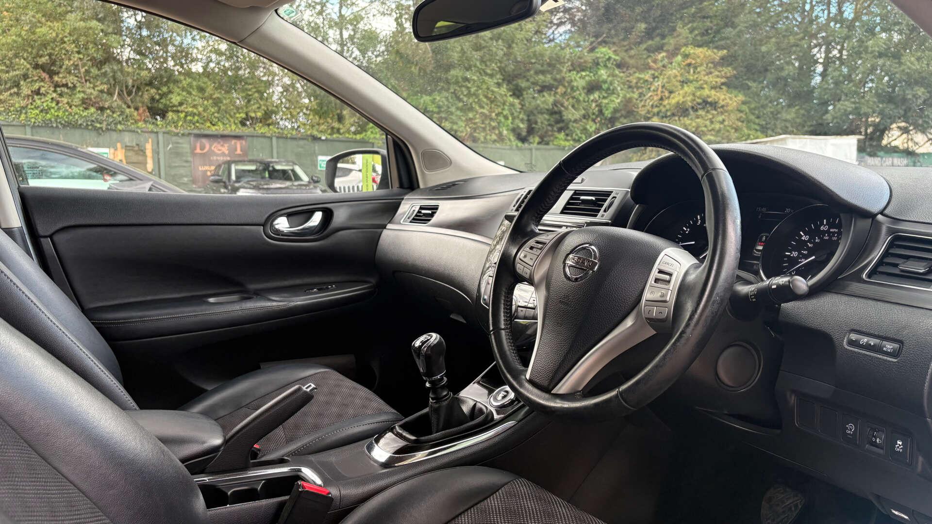 Nissan Pulsar view 10