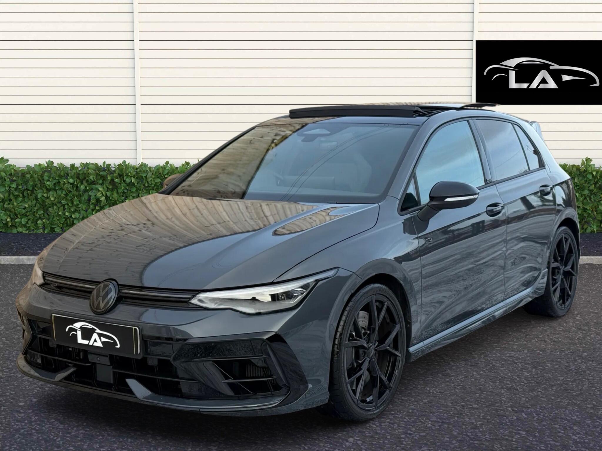 Volkswagen Golf main image