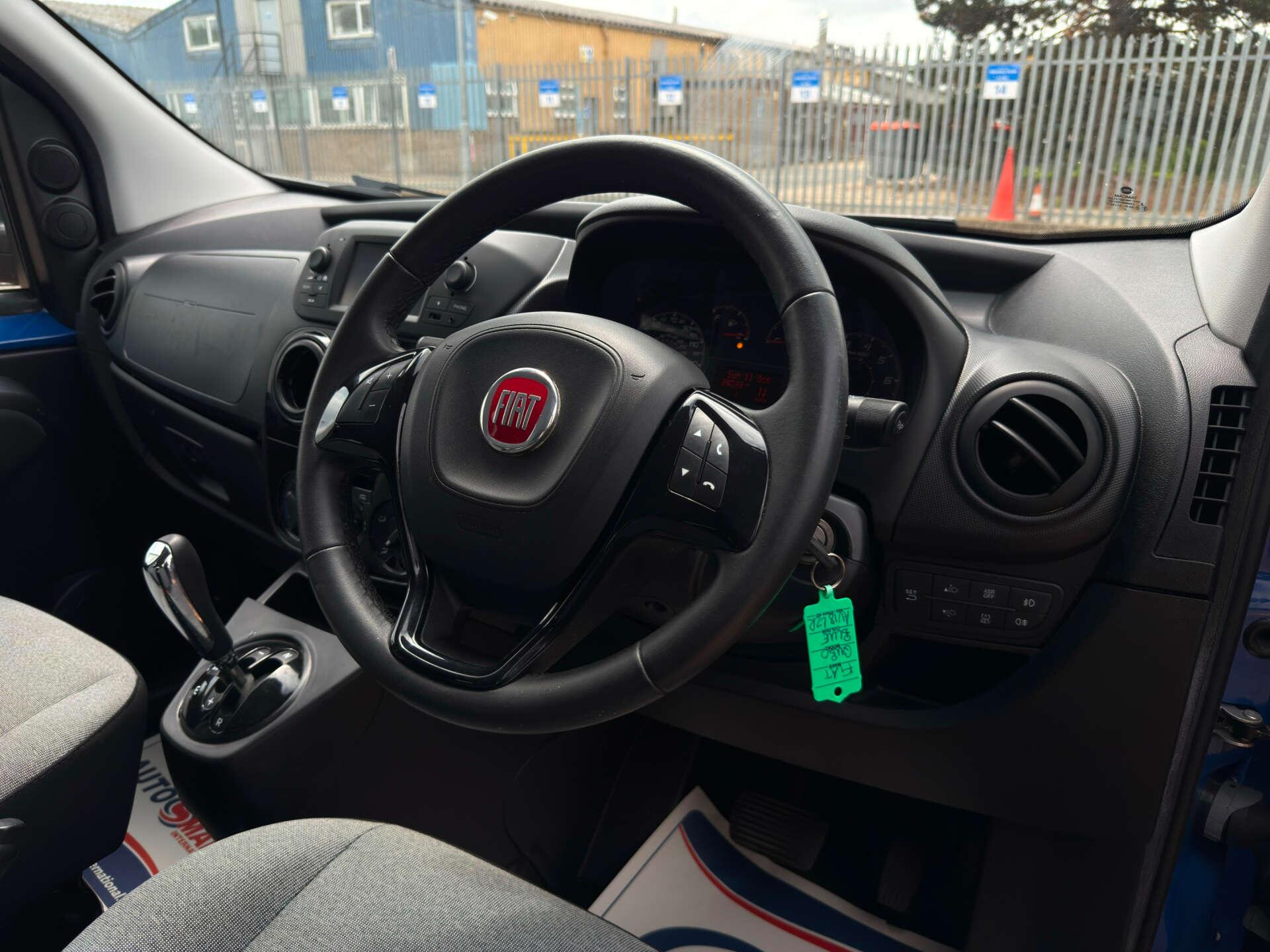 Fiat Qubo view 23