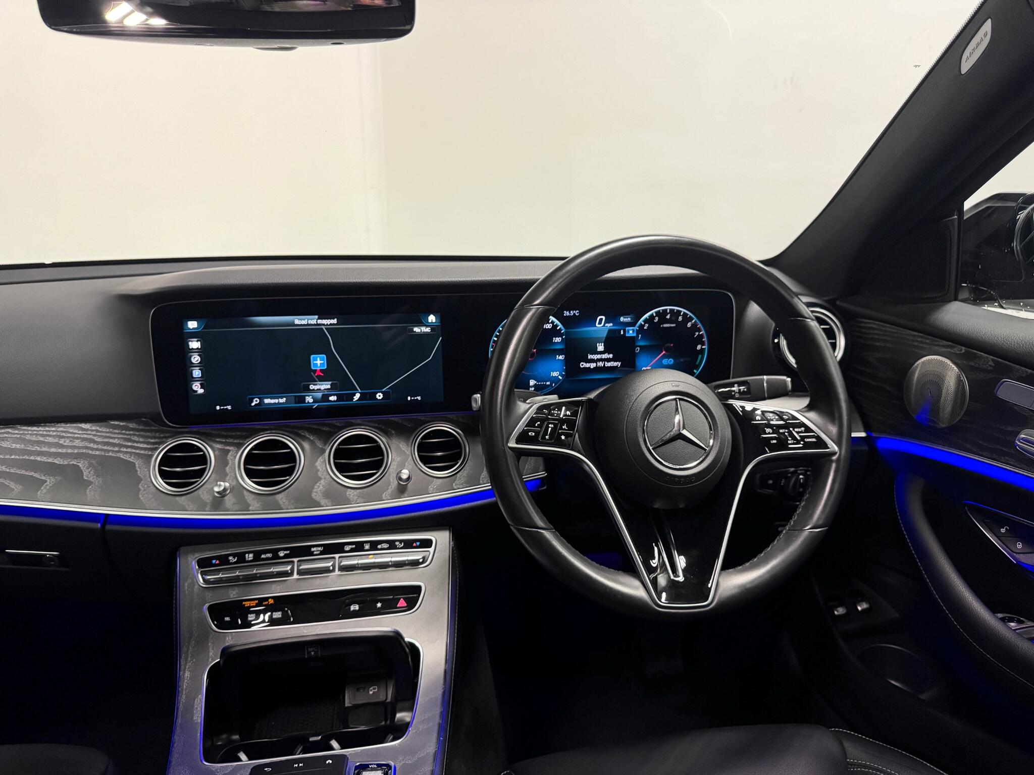 Mercedes-Benz E-Class view 32