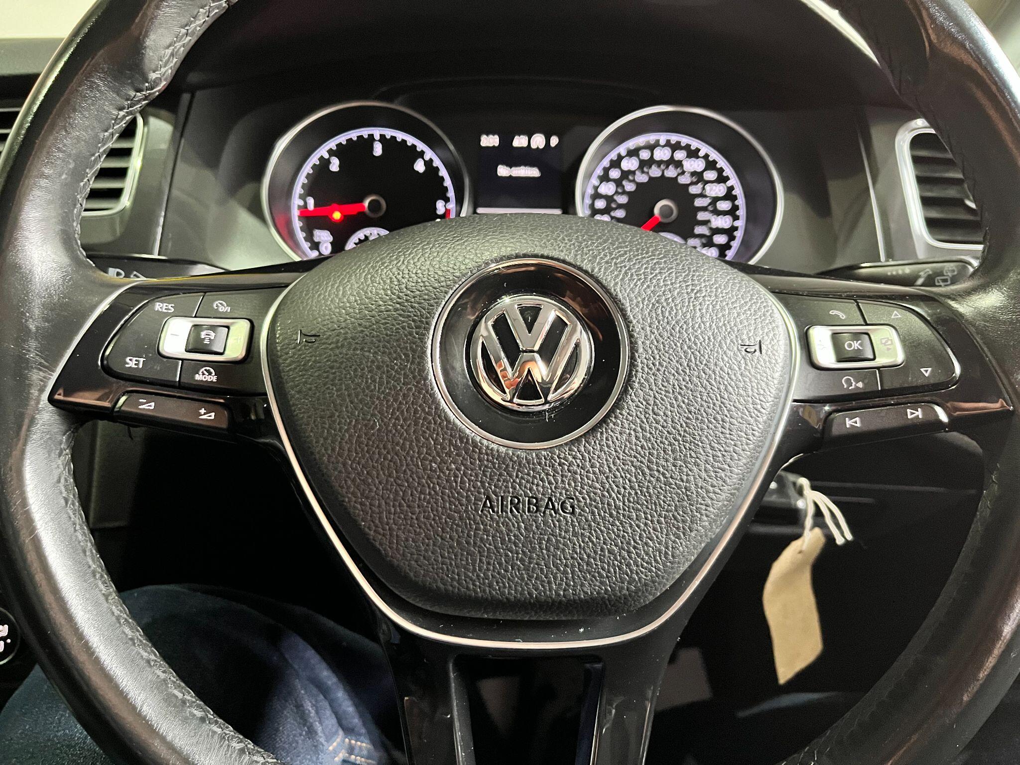 Volkswagen Golf view 39