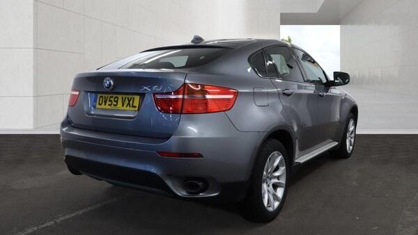 BMW X6 view 4