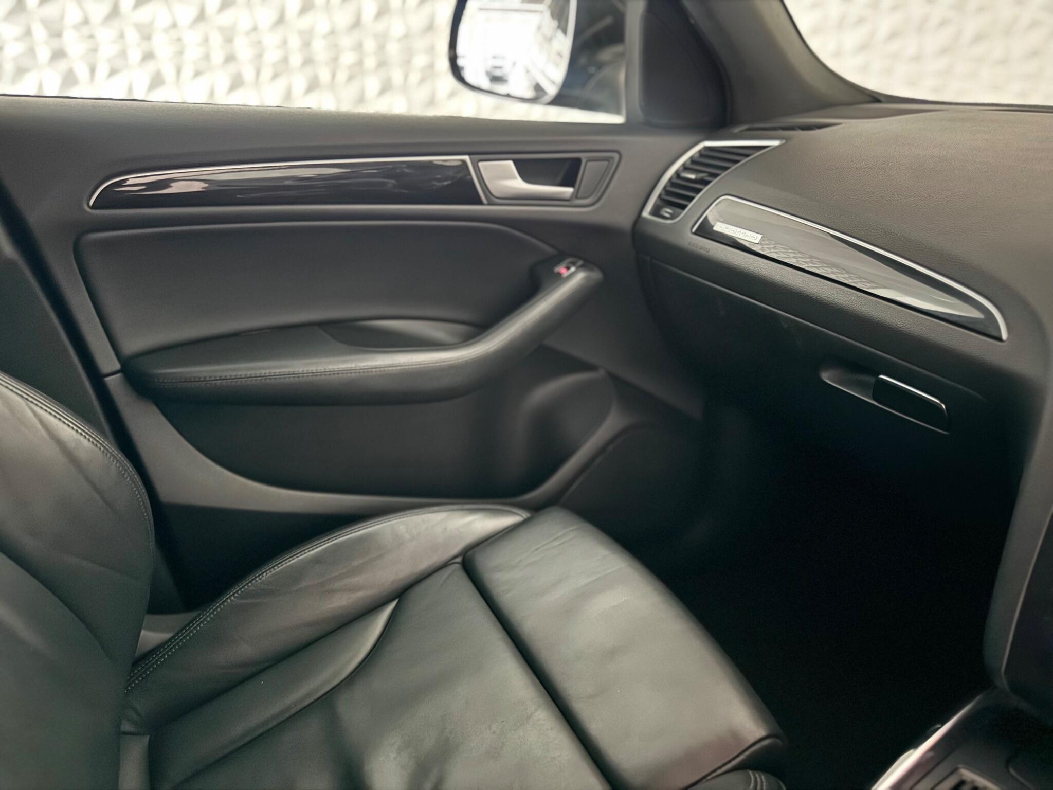 Audi Q5 view 38