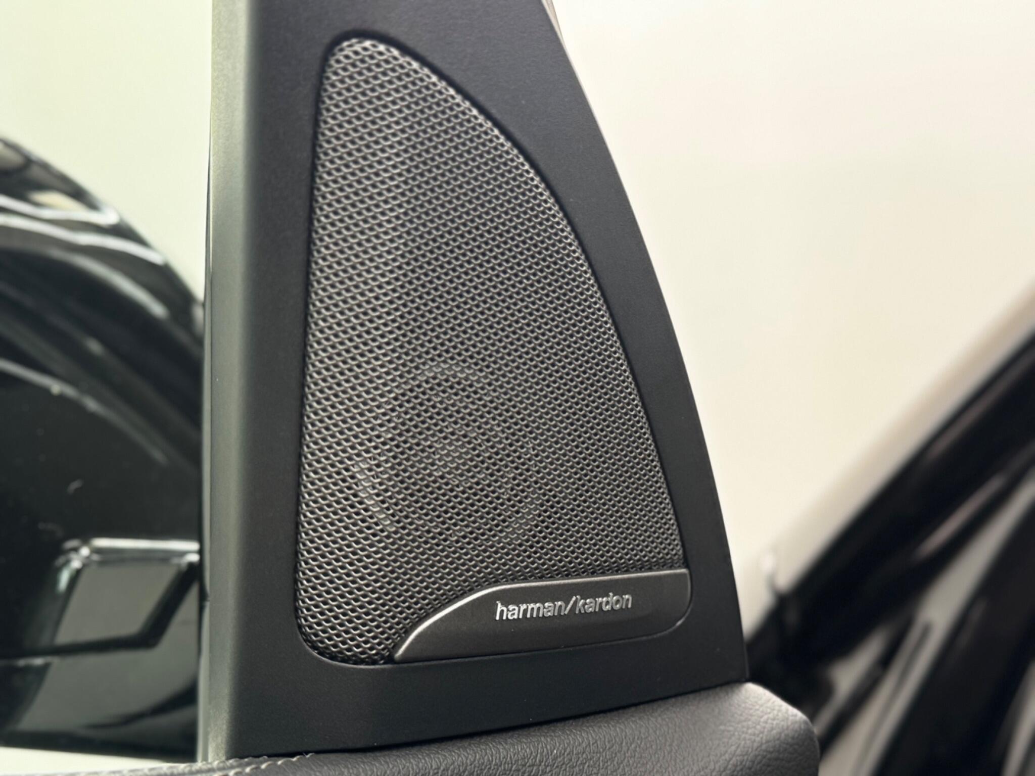 BMW X5 view 12