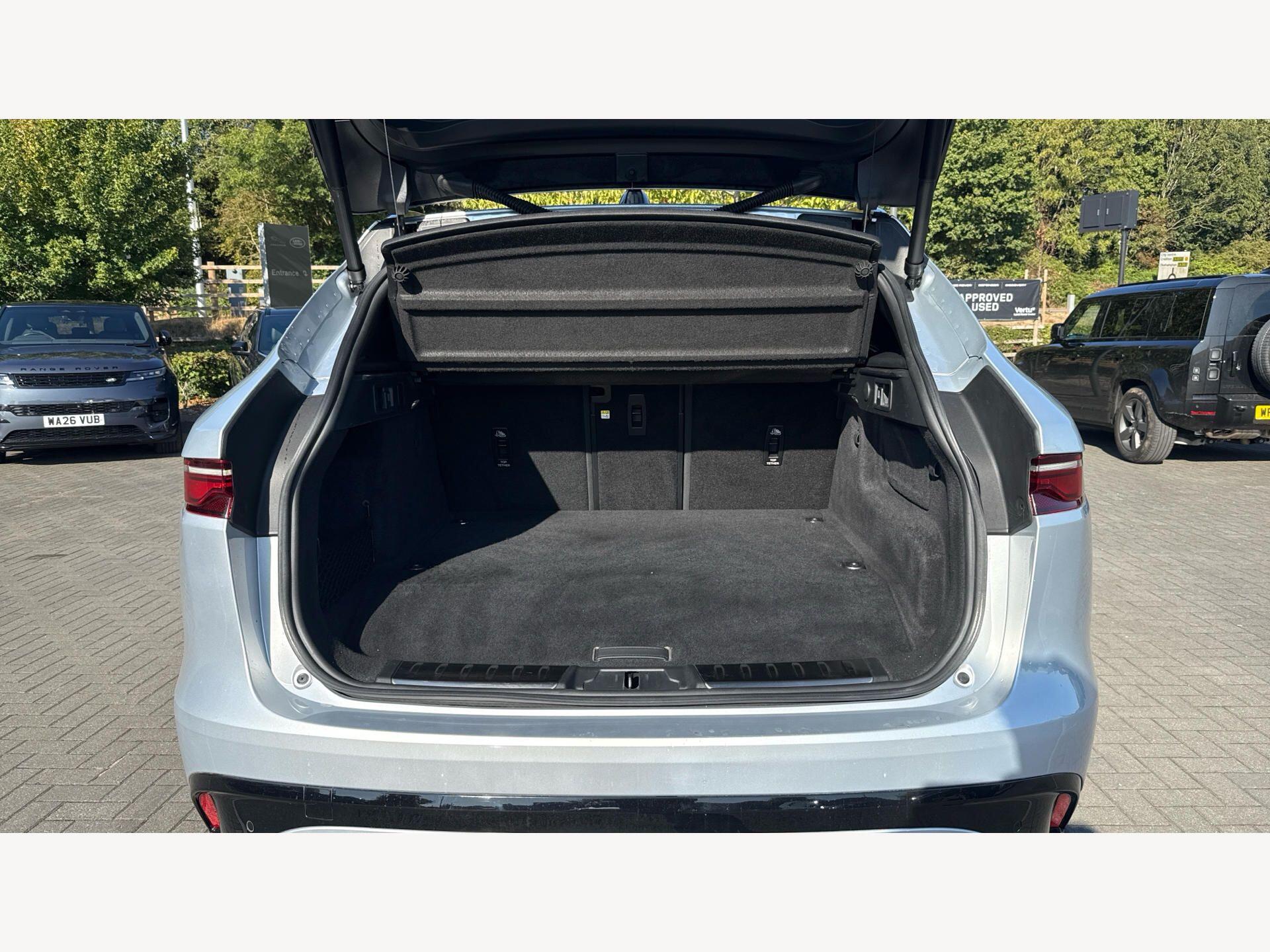 Jaguar F-Pace view 12