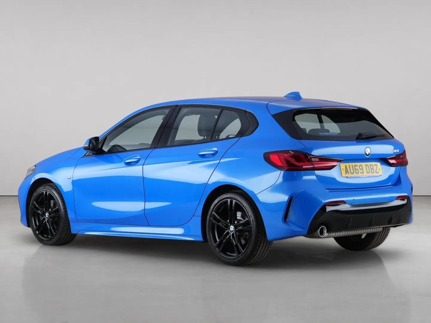 BMW 1 Series view 5