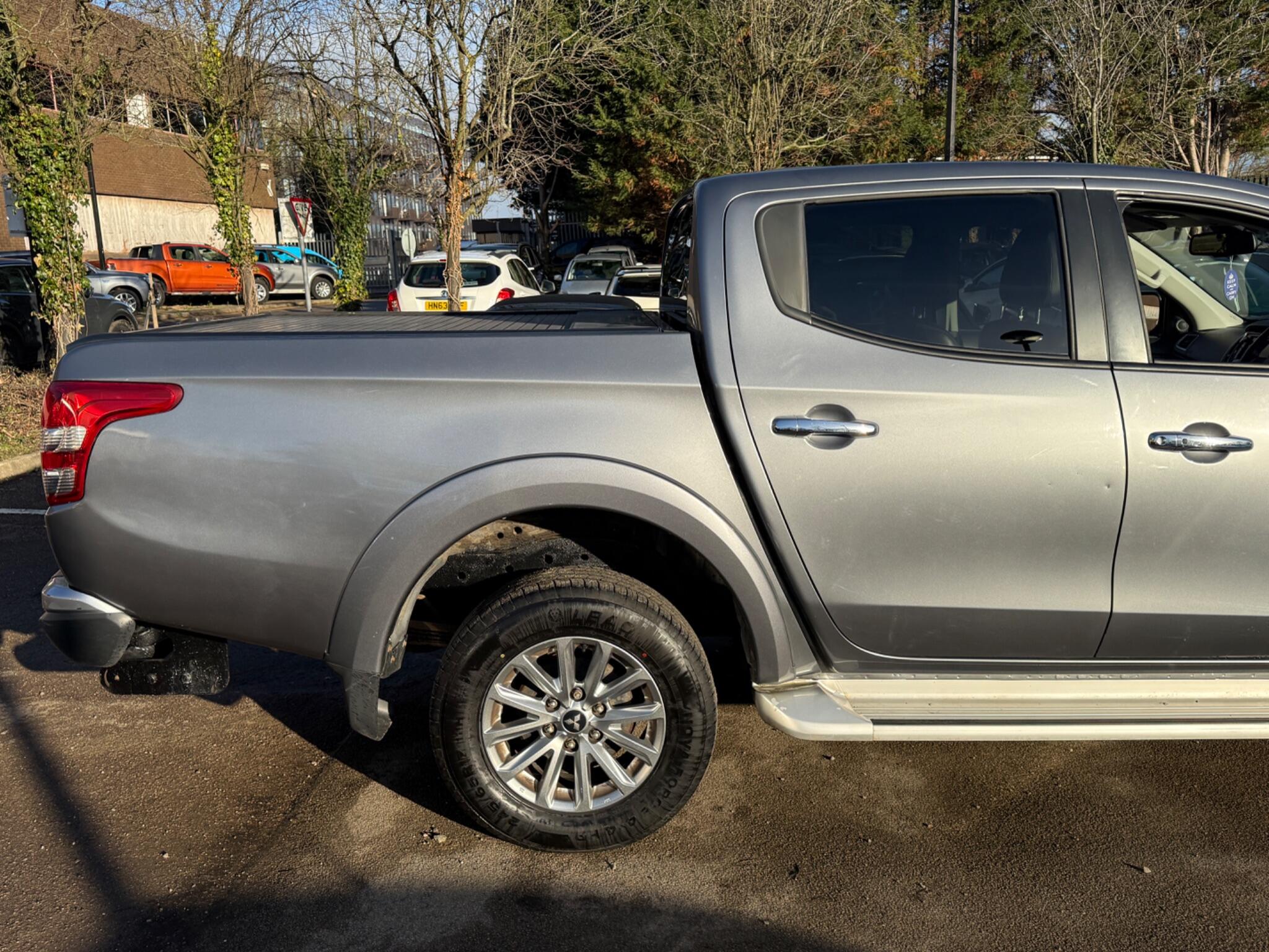 Mitsubishi L200 - Image 22