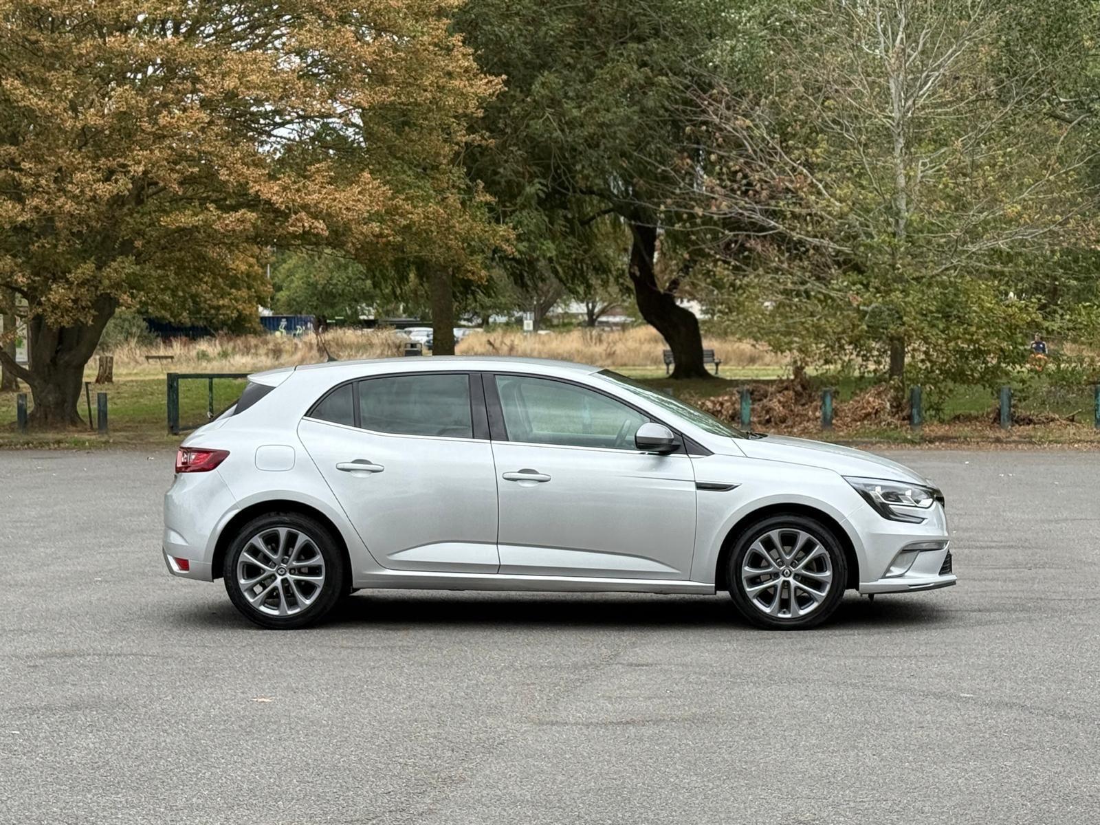 Renault Megane view 9