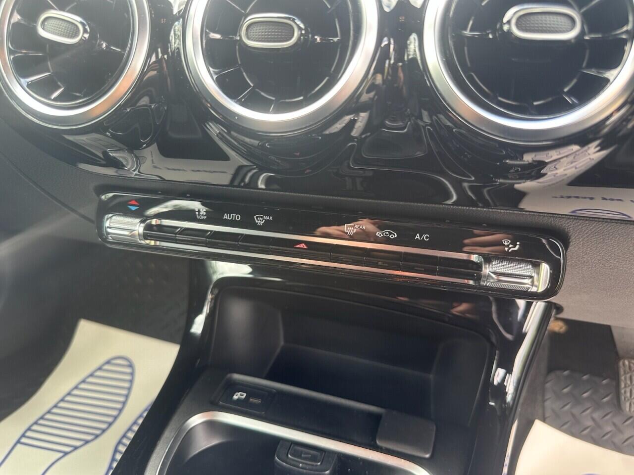 Mercedes-Benz A-Class view 28