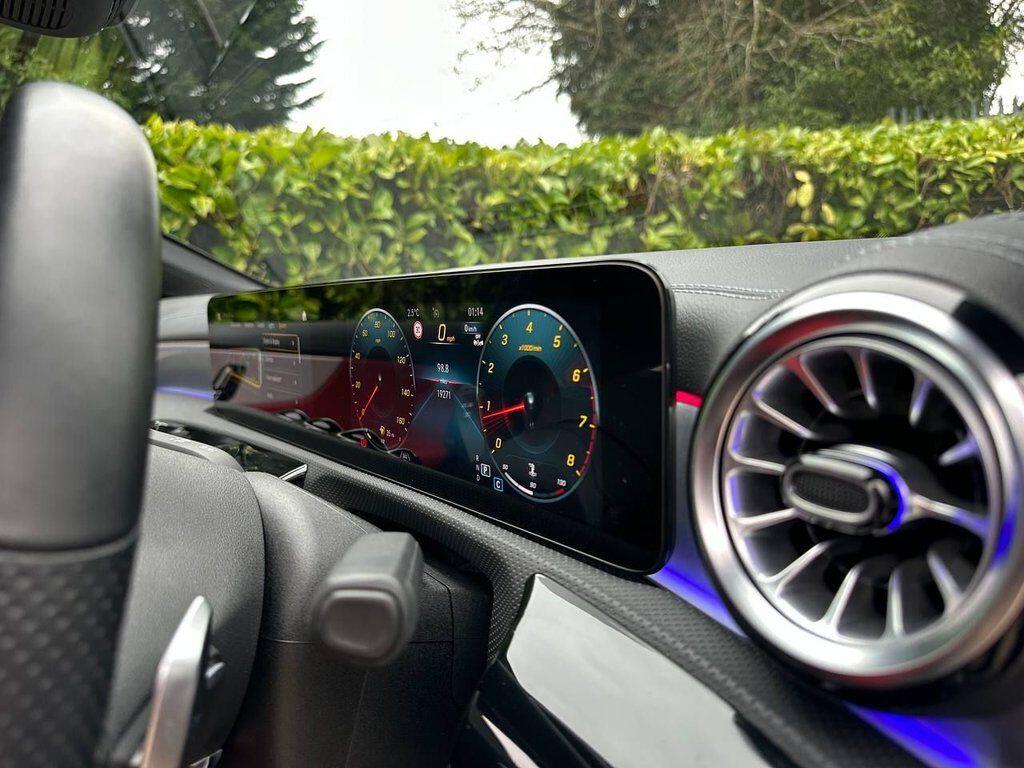Mercedes-Benz Cla view 67