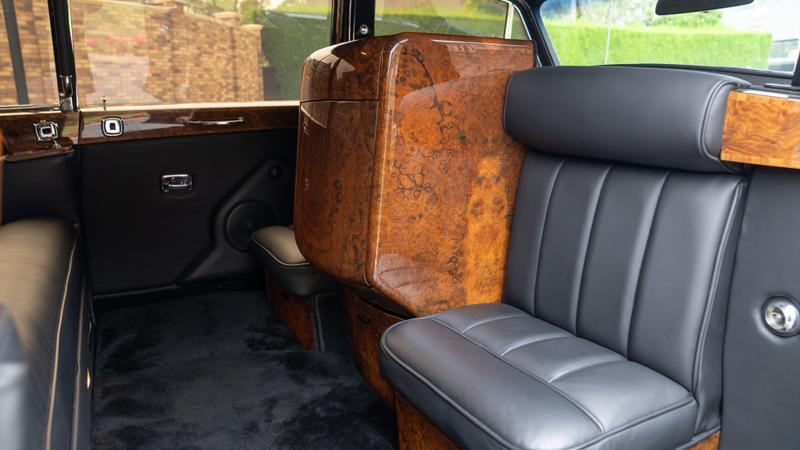 Rolls-Royce Phantom view 15