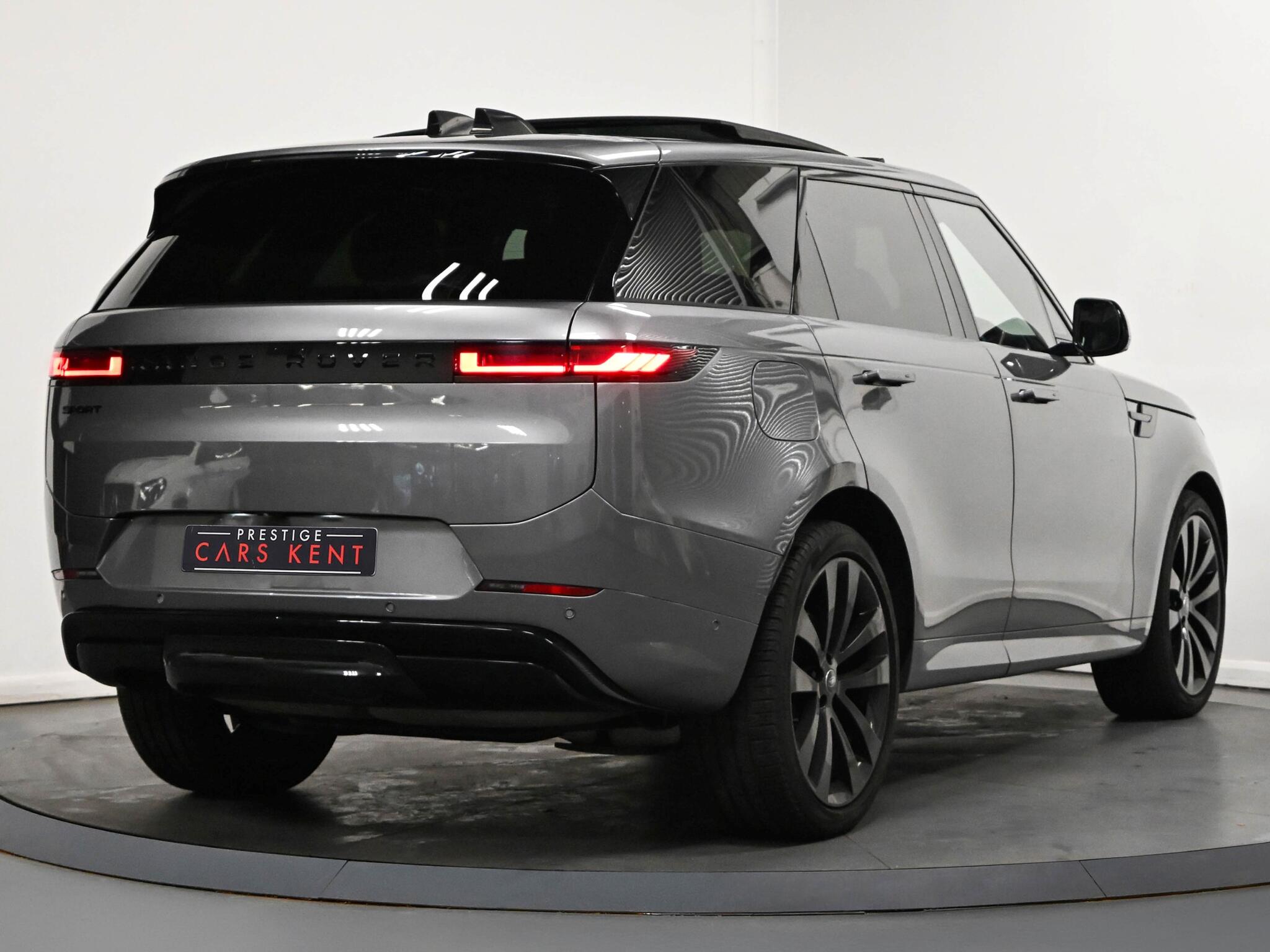 Land Rover Range Rover Sport view 28